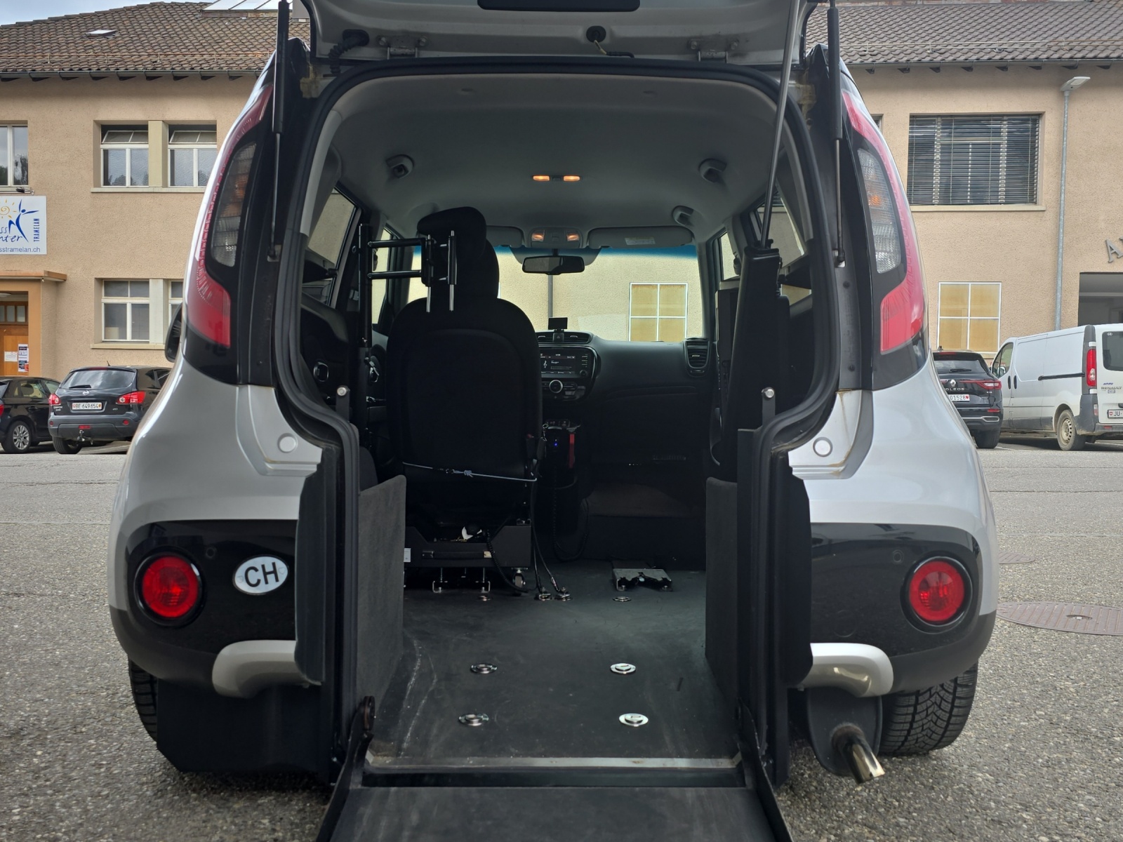KIA Soul 1.6 CRDi Trend Automat DCT-image-13