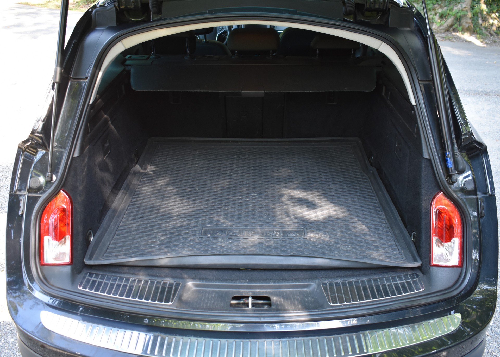 OPEL Insignia Country Tourer 2.0 CDTI 4WD Automatic-image-9