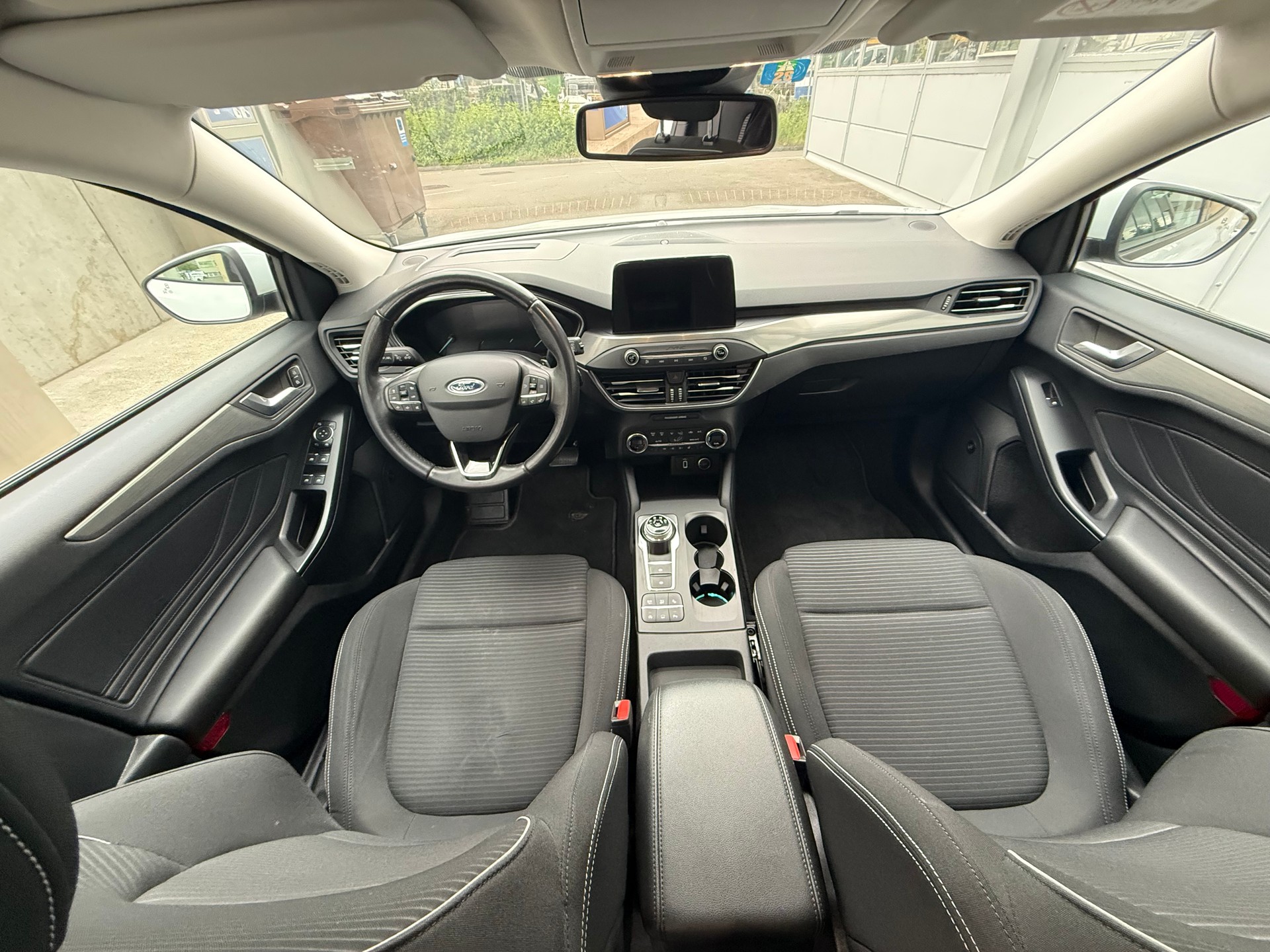 FORD Focus 1.5 TDCi Titanium Automatic *Aus erster Hand-image-8