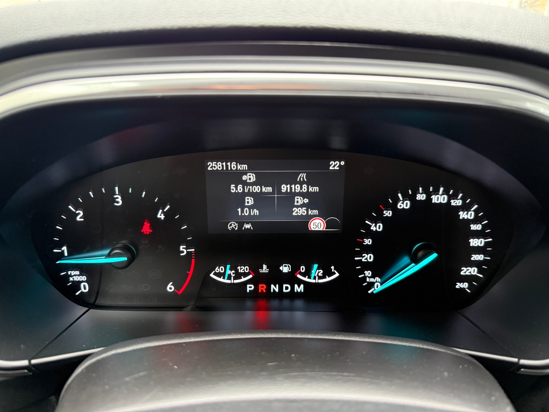 FORD Focus 1.5 TDCi Titanium Automatic *Aus erster Hand-image-12