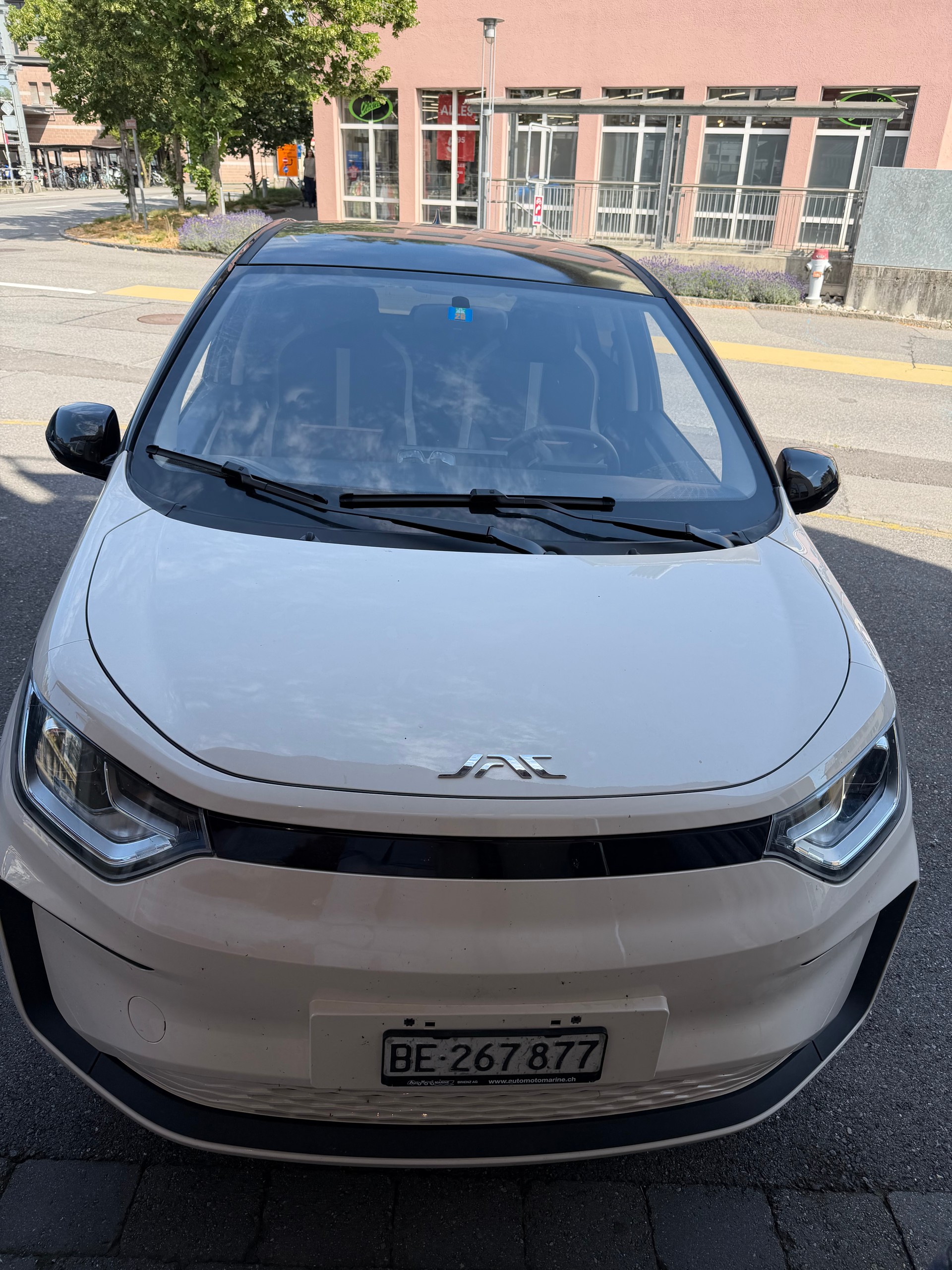 JAC e-JS1-image-1