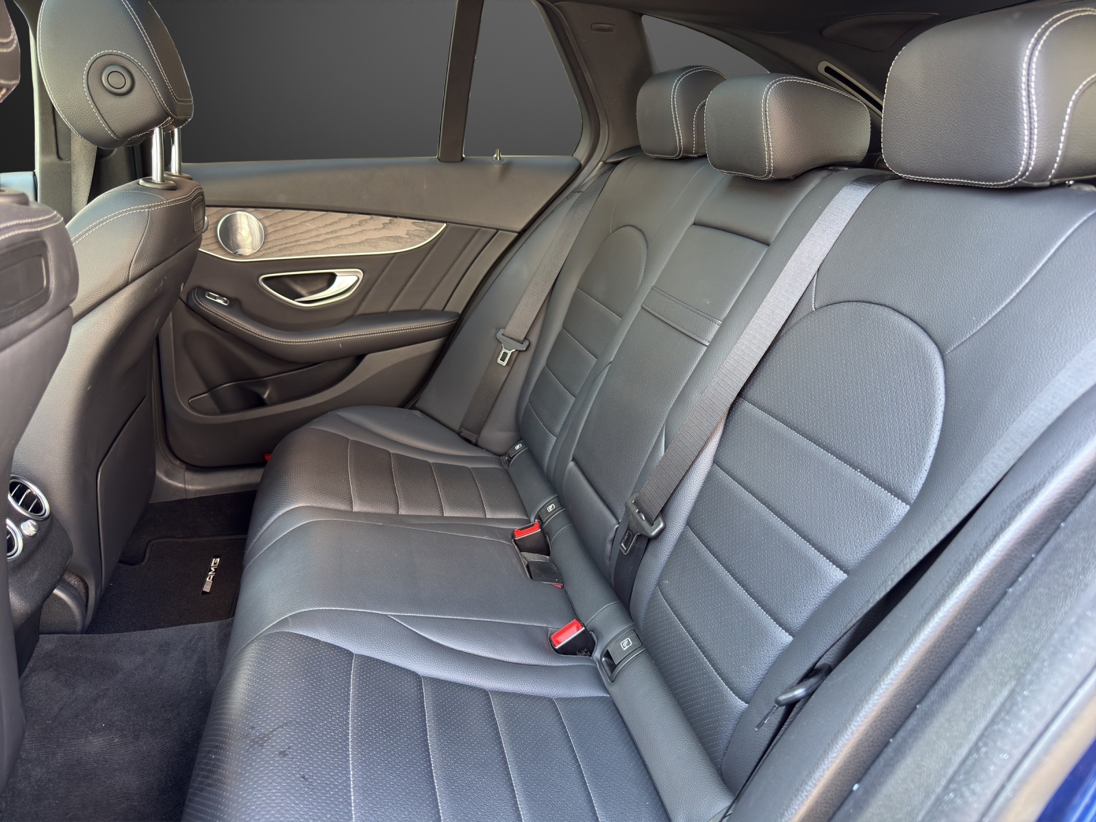 MERCEDES-BENZ C 200 Swiss Star AMG Line 4M 9G-Tronic-image-14