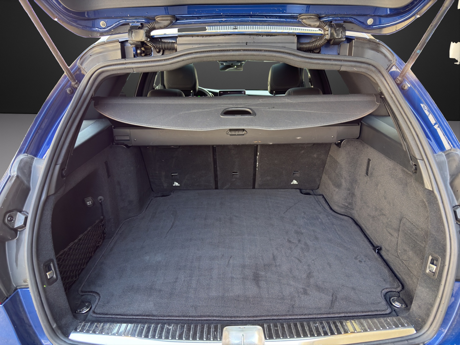 MERCEDES-BENZ C 200 Swiss Star AMG Line 4M 9G-Tronic-image-15