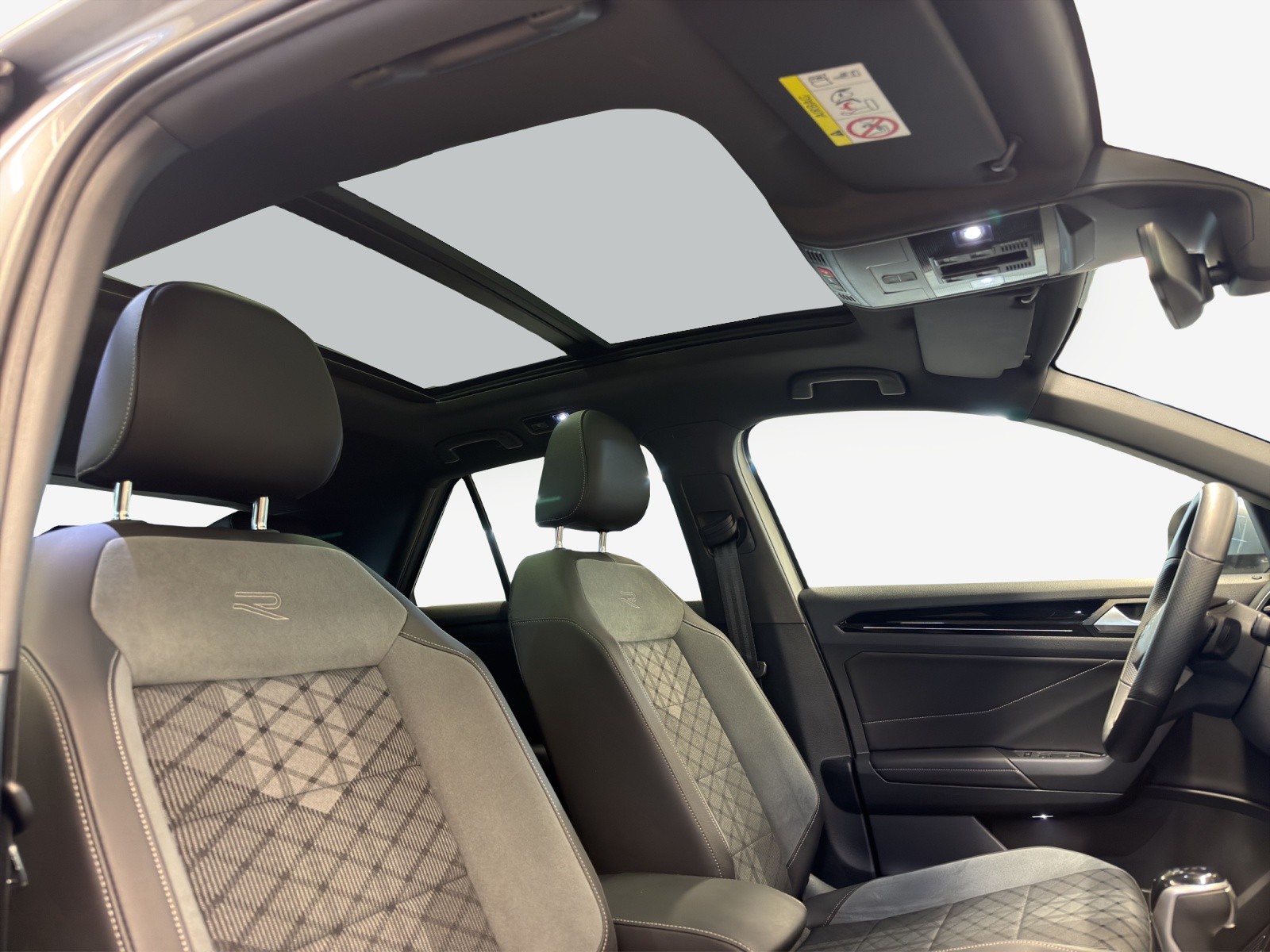 VW T-Roc 2.0 TSI R-Line DSG 4Motion-image-14