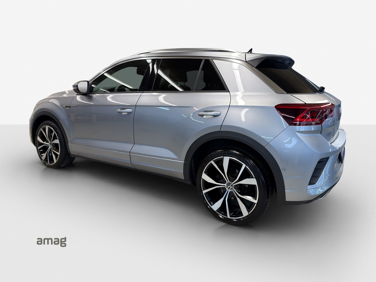 VW T-Roc 2.0 TSI R-Line DSG 4Motion-image-2