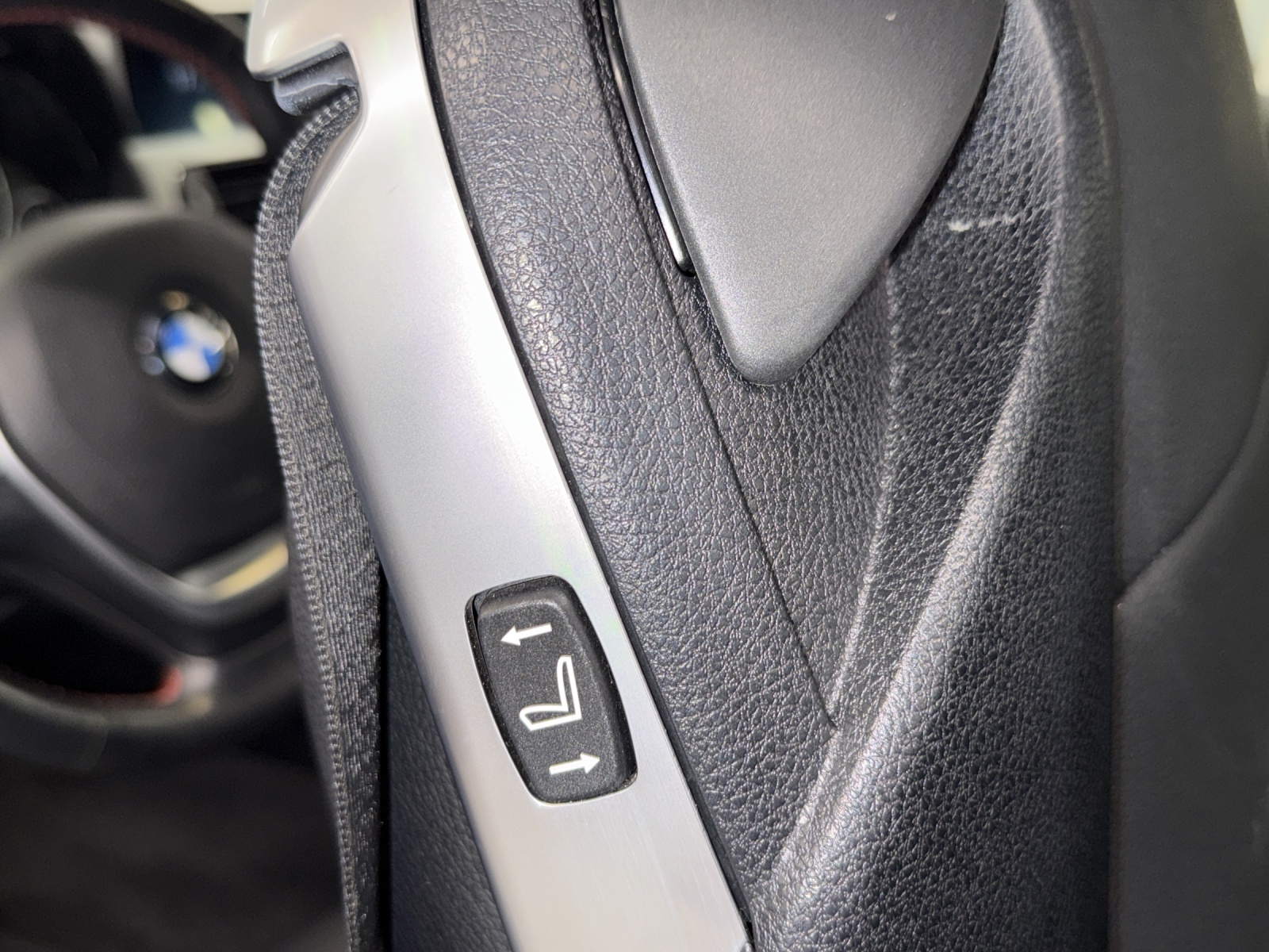 BMW 430i xDrive Cabrio Sport Line-image-21