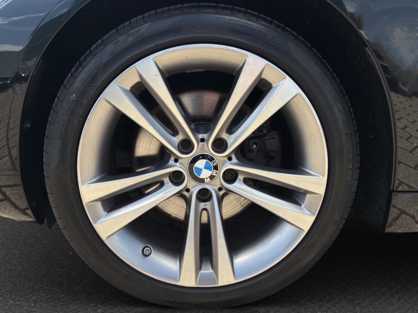 BMW 430i xDrive Cabrio Sport Line-image-8
