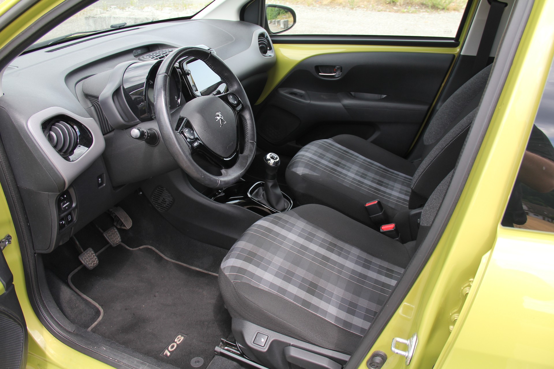 PEUGEOT 108 e-1.0 VTi Stop&Start Active Top-image-8