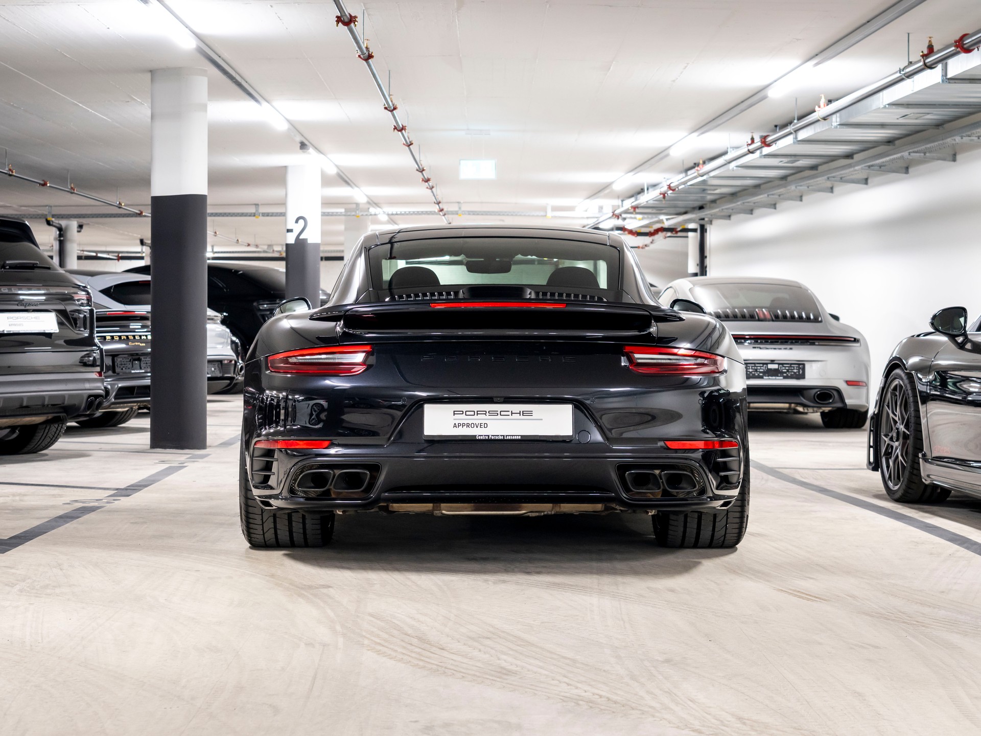 PORSCHE 911 Turbo S PDK-image-4