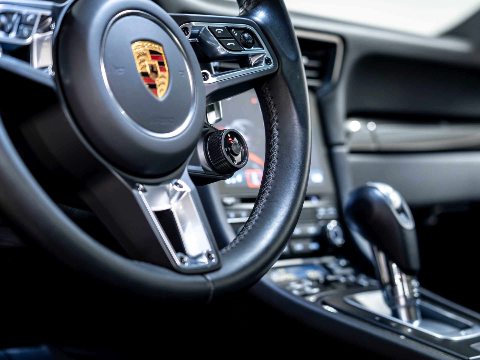 PORSCHE 911 Turbo S PDK-image-13