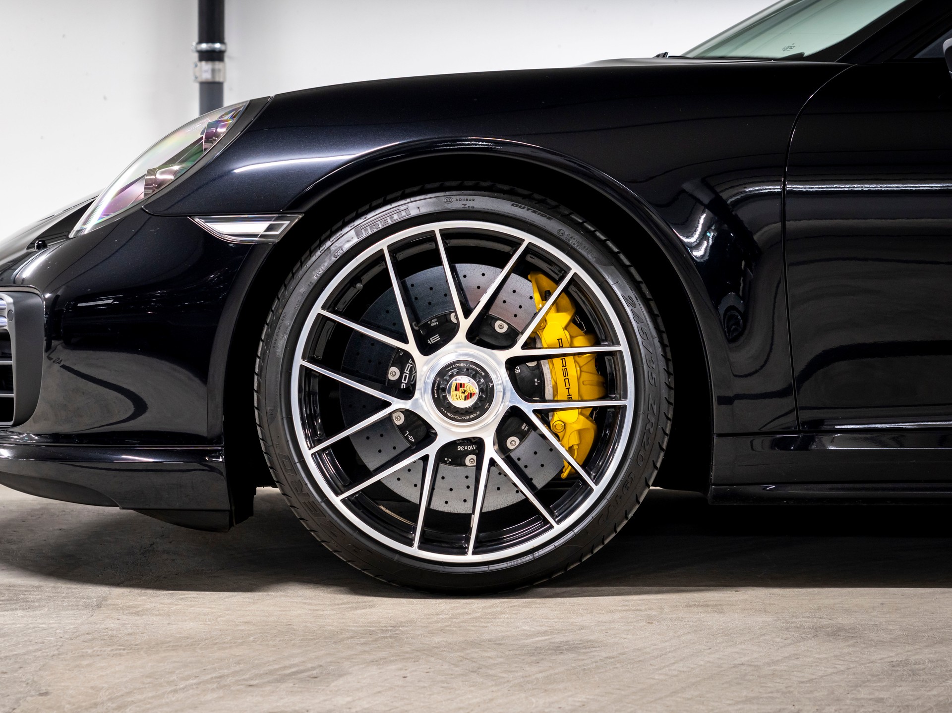 PORSCHE 911 Turbo S PDK-image-6