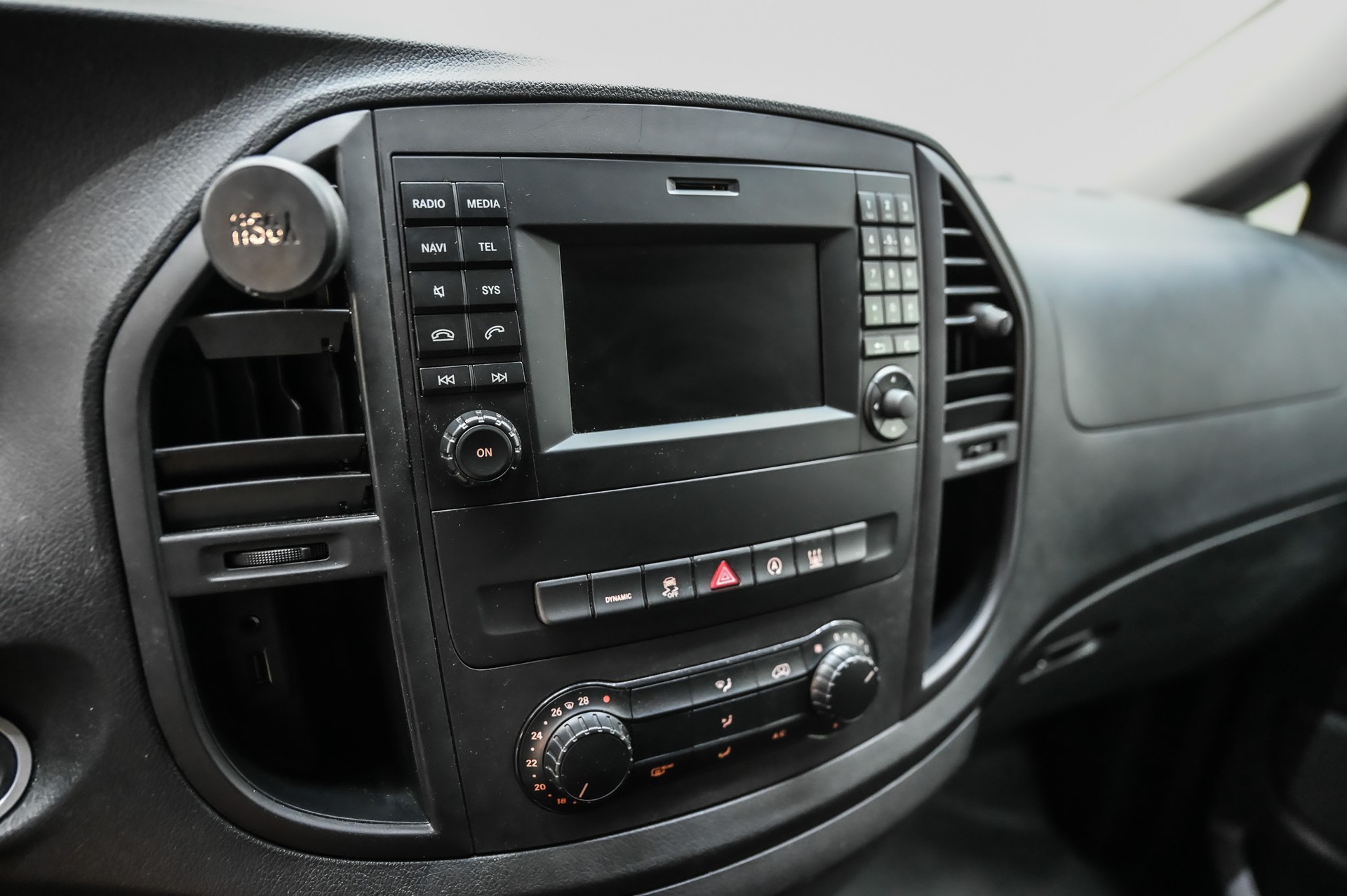 MERCEDES-BENZ Vito 116 Kombi Lang 2.0 CDI Pro-image-26