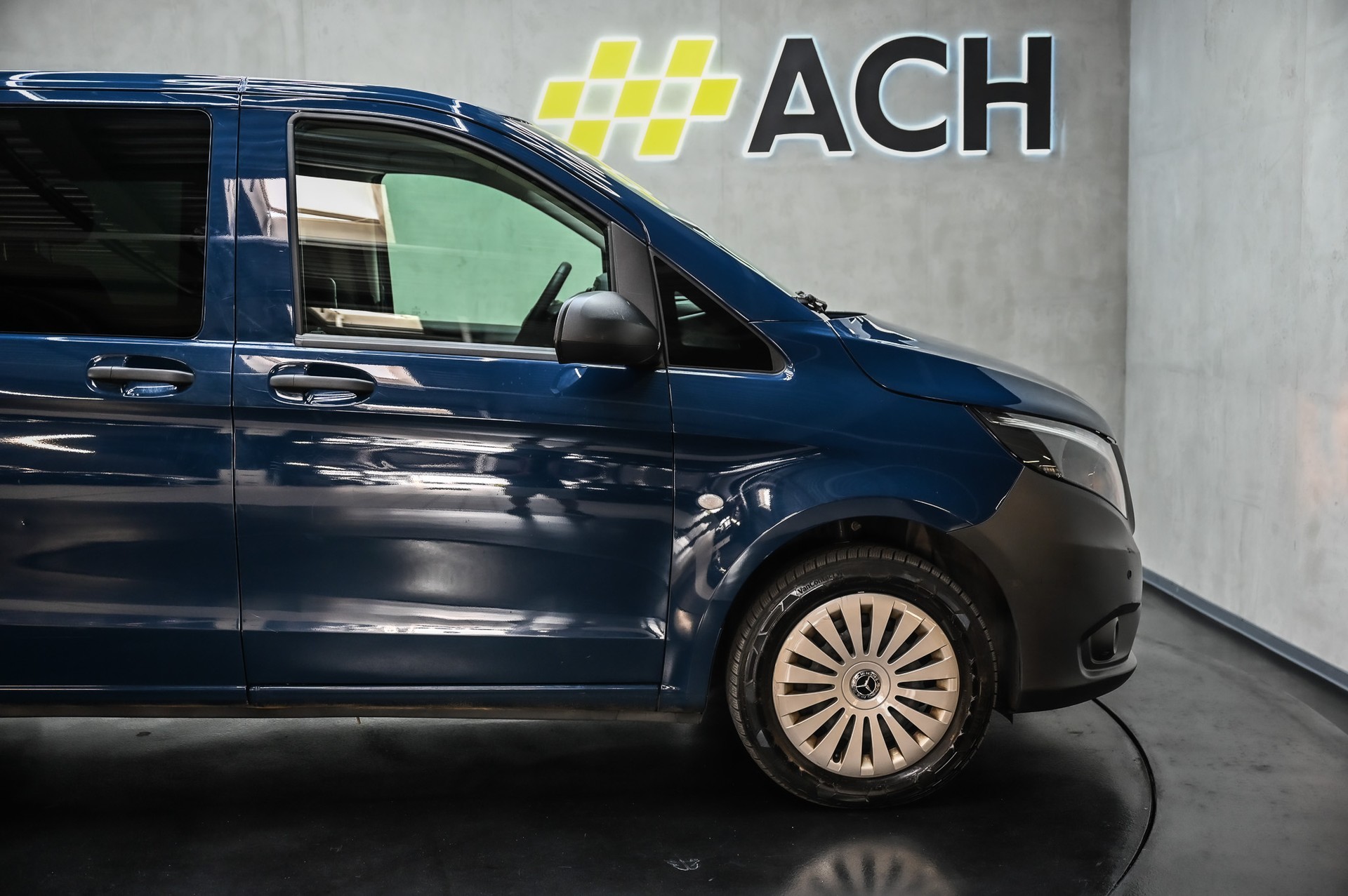 MERCEDES-BENZ Vito 116 Kombi Lang 2.0 CDI Pro-image-10