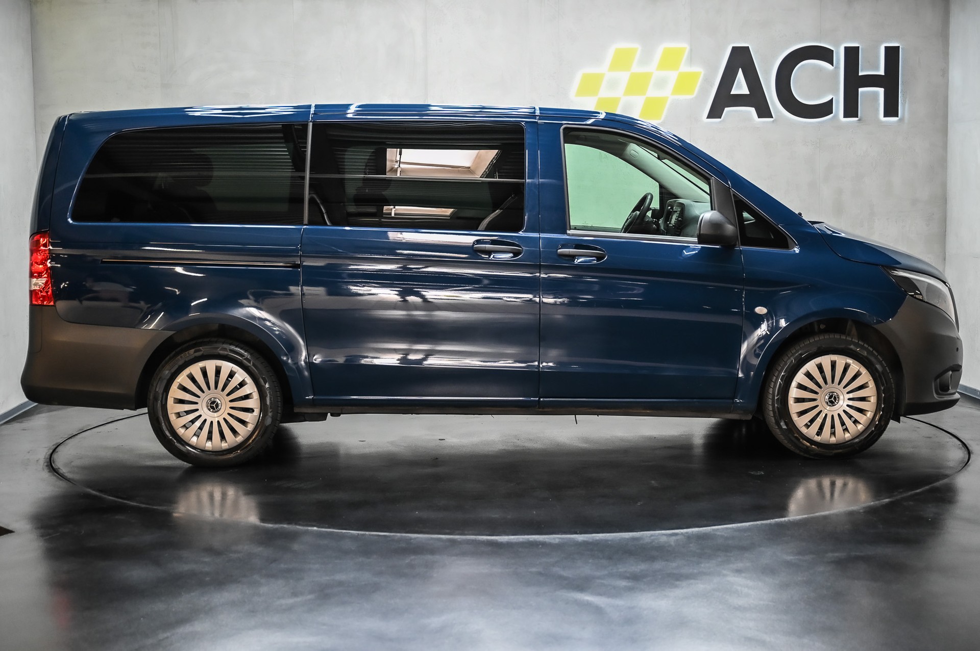 MERCEDES-BENZ Vito 116 Kombi Lang 2.0 CDI Pro-image-11