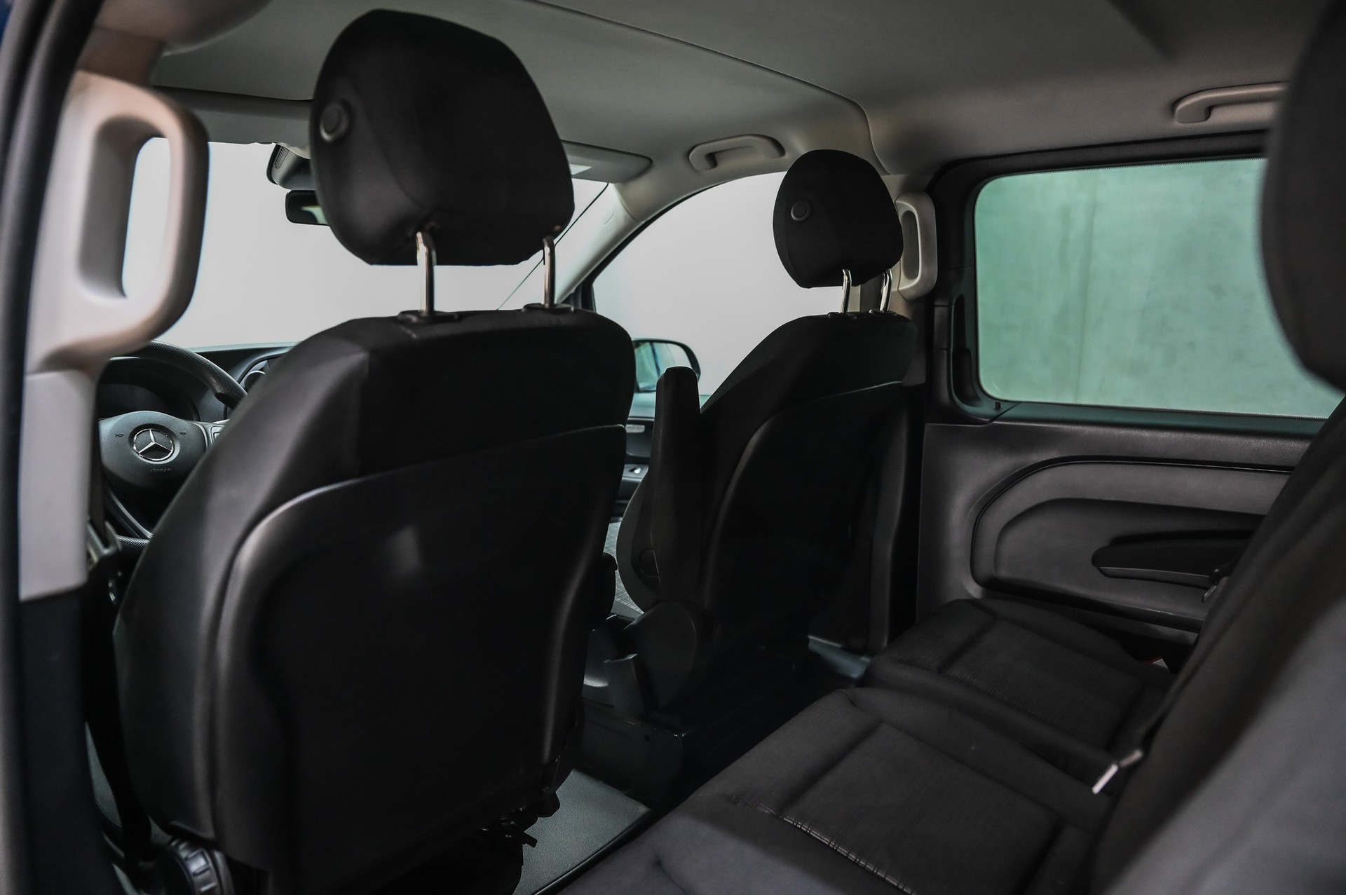 MERCEDES-BENZ Vito 116 Kombi Lang 2.0 CDI Pro-image-22