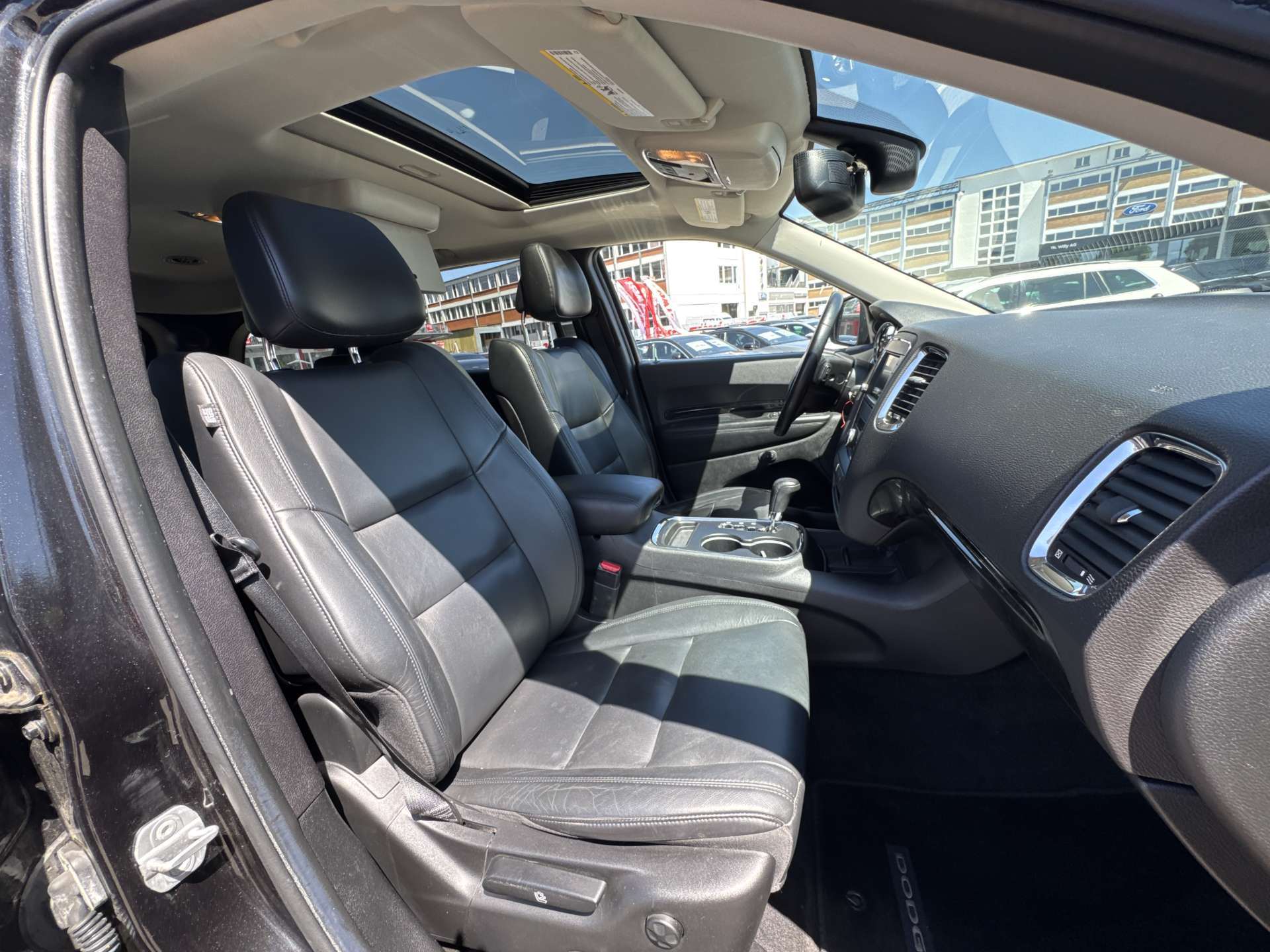 DODGE Durango 3.6 Crew 294PS 7-Plätzer AWD Automat Frisch ab MFK-image-12