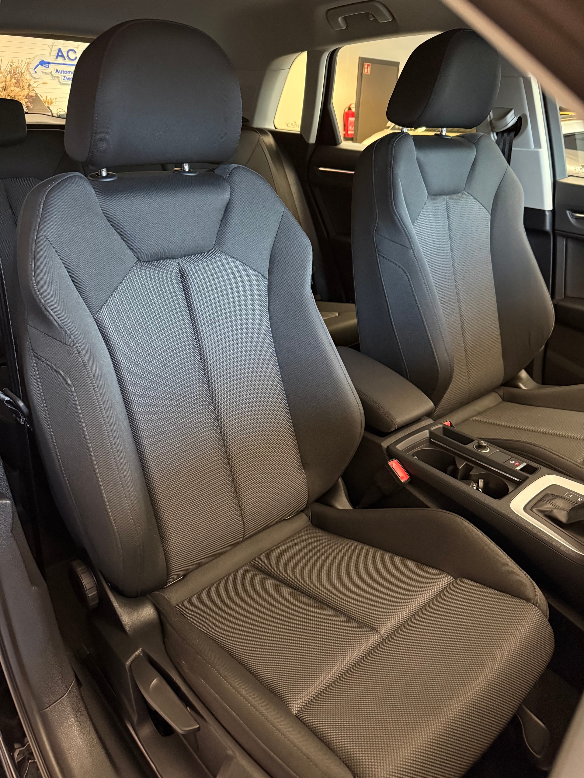 AUDI Q3 45 TFSI e Attraction S-tronic SoH 93.8 %-image-11