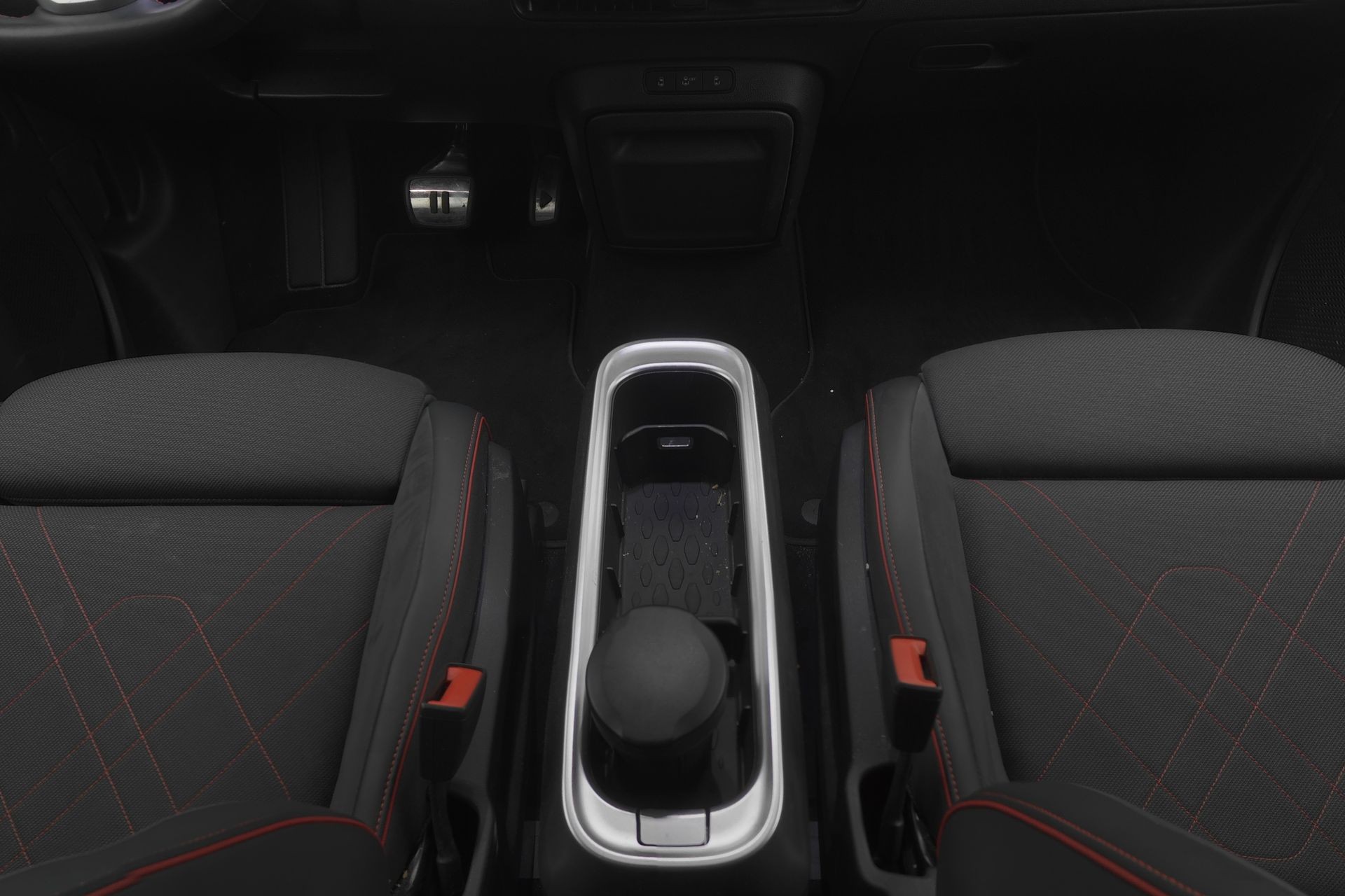 VW ID.Buzz LWB GTX 4 Motion-image-8