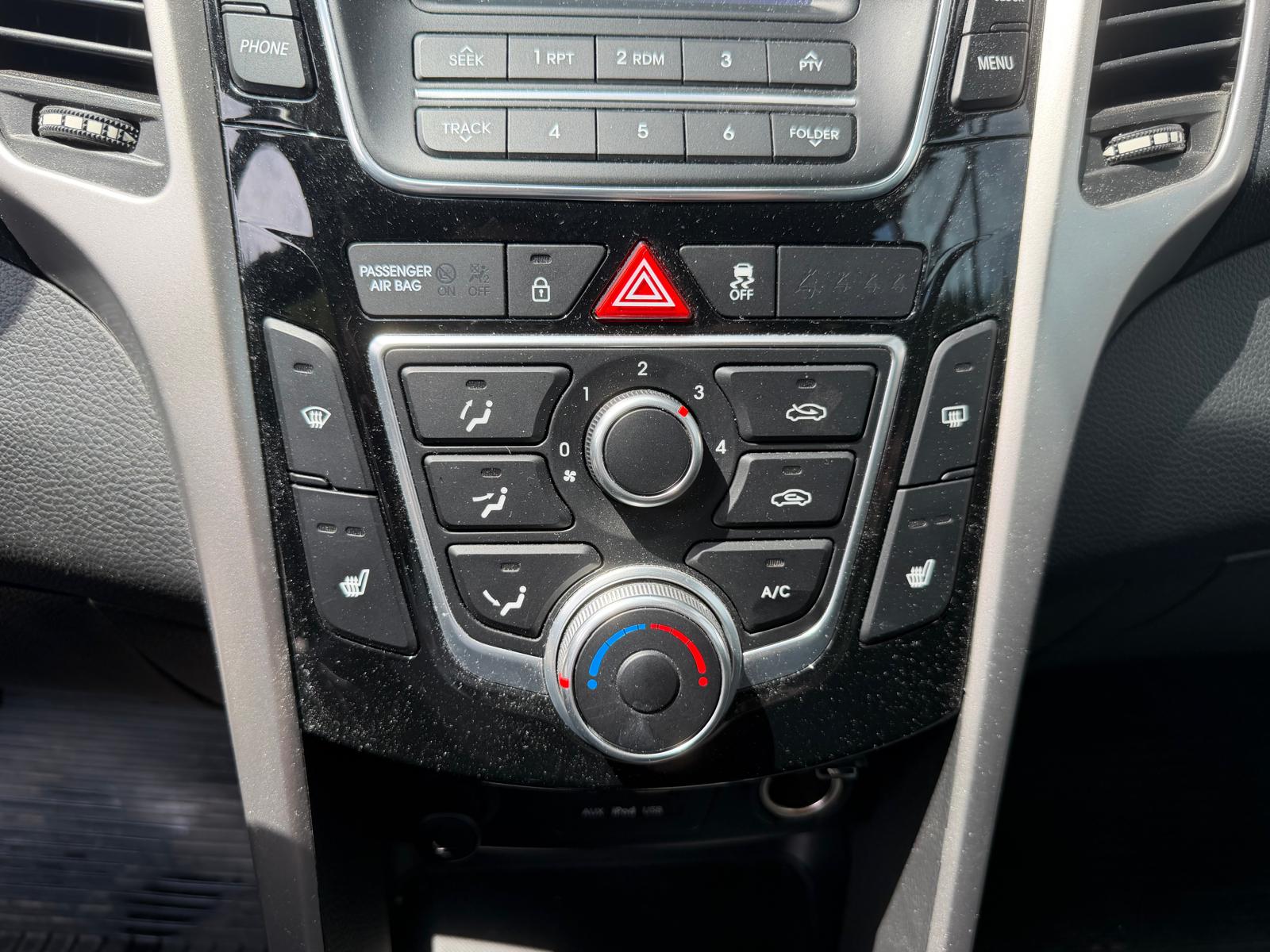 HYUNDAI i30 1.4 Pica-image-17