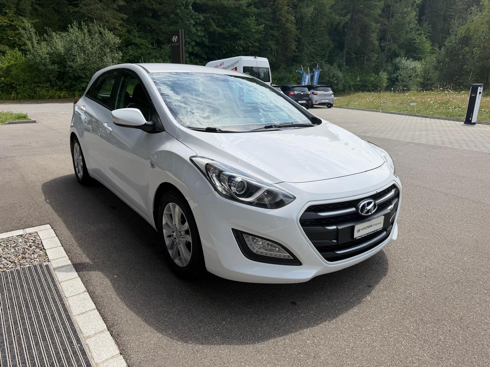 HYUNDAI i30 1.4 Pica-image-4