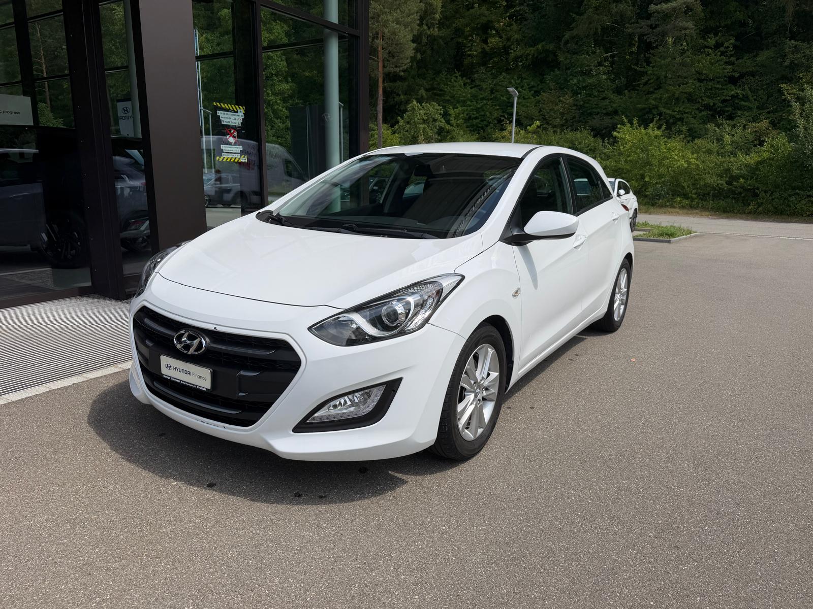 HYUNDAI i30 1.4 Pica-image-1