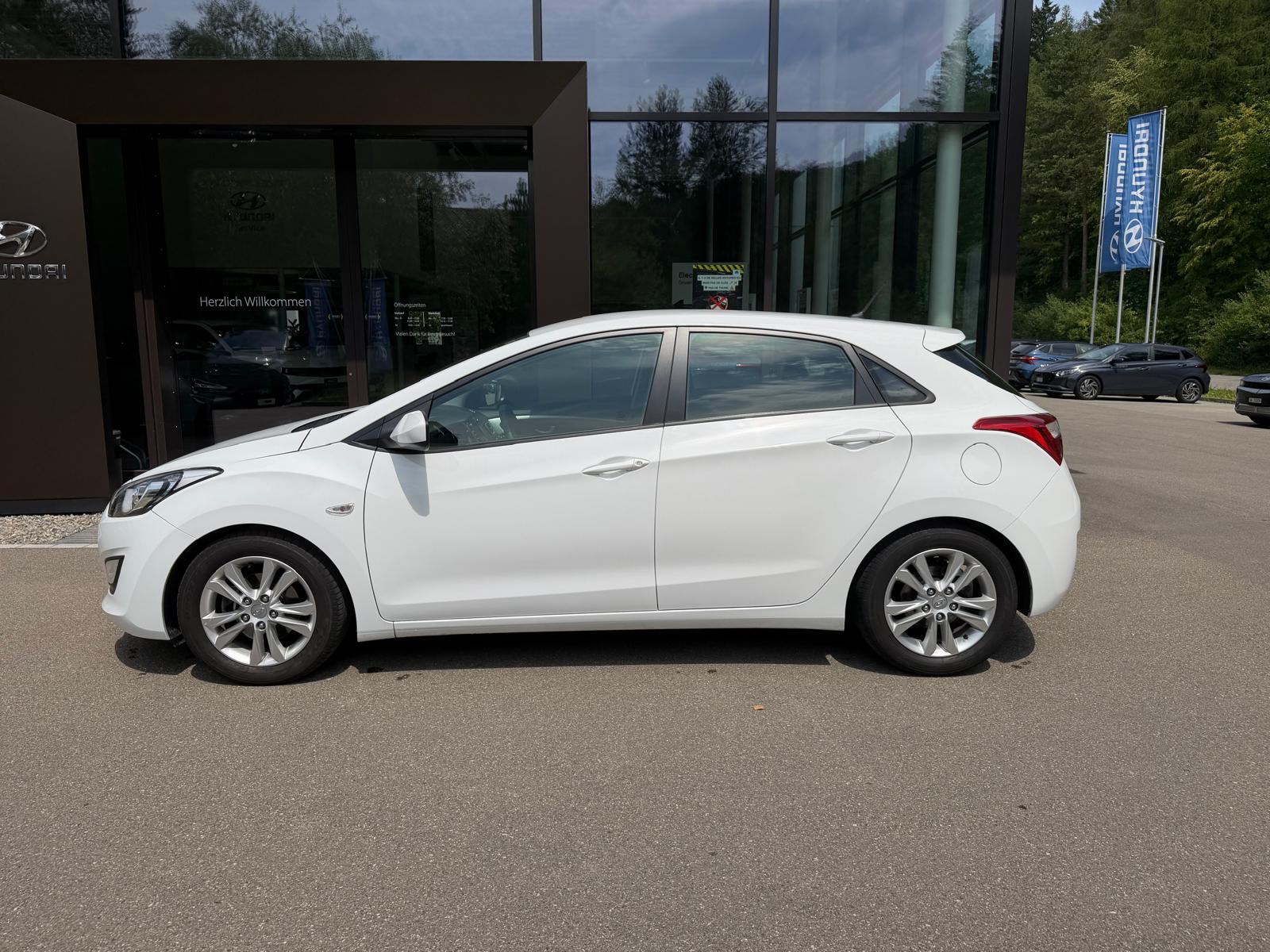 HYUNDAI i30 1.4 Pica-image-3