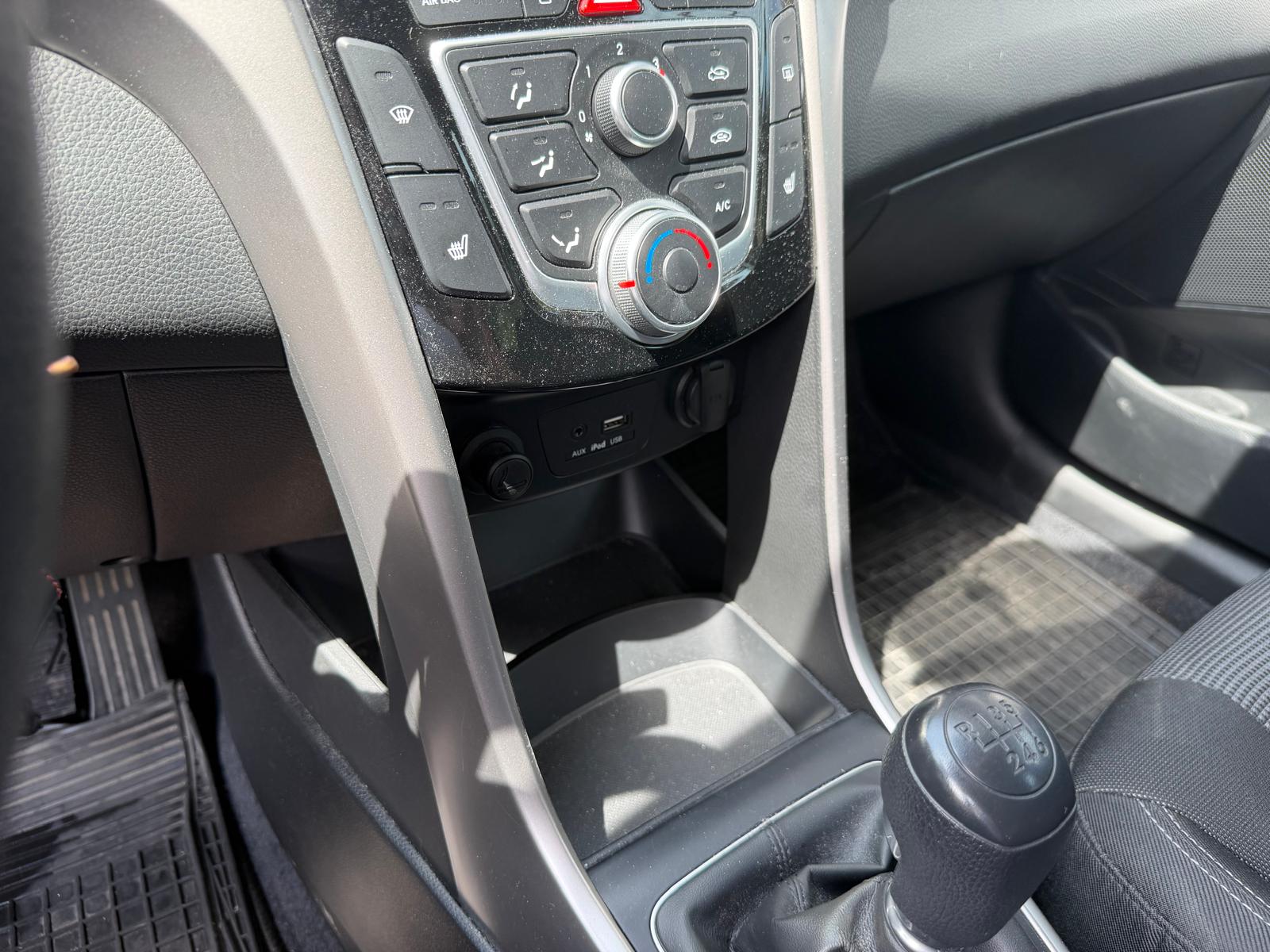 HYUNDAI i30 1.4 Pica-image-18