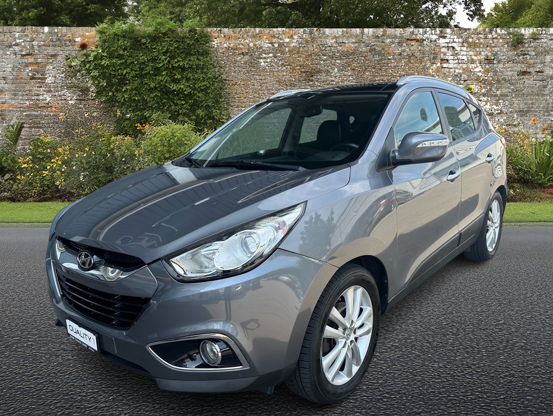 HYUNDAI iX 35 2.0 CRDi Premium 4WD Automatic-image-0