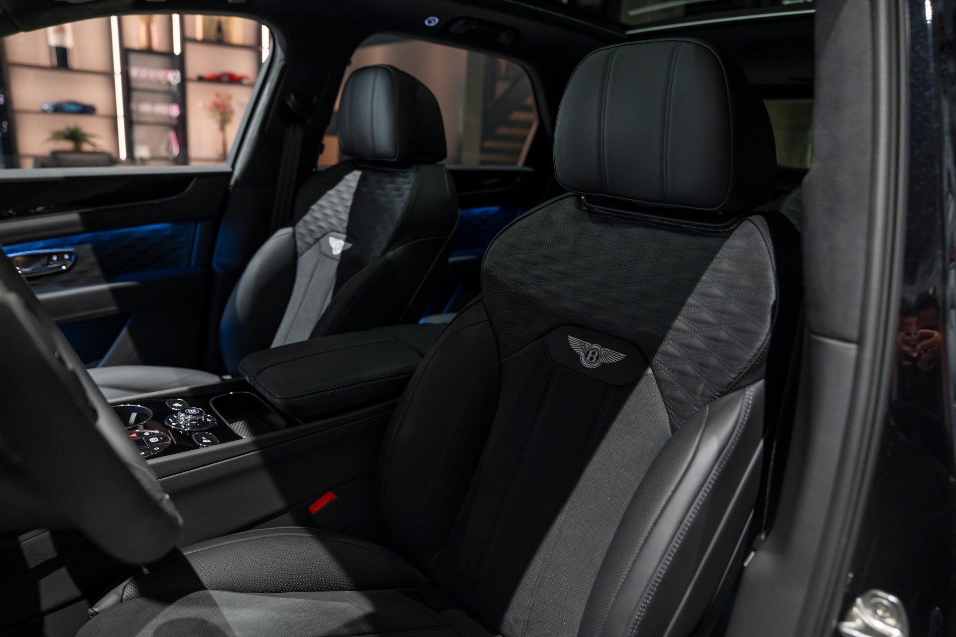 BENTLEY Bentayga Speed-image-11