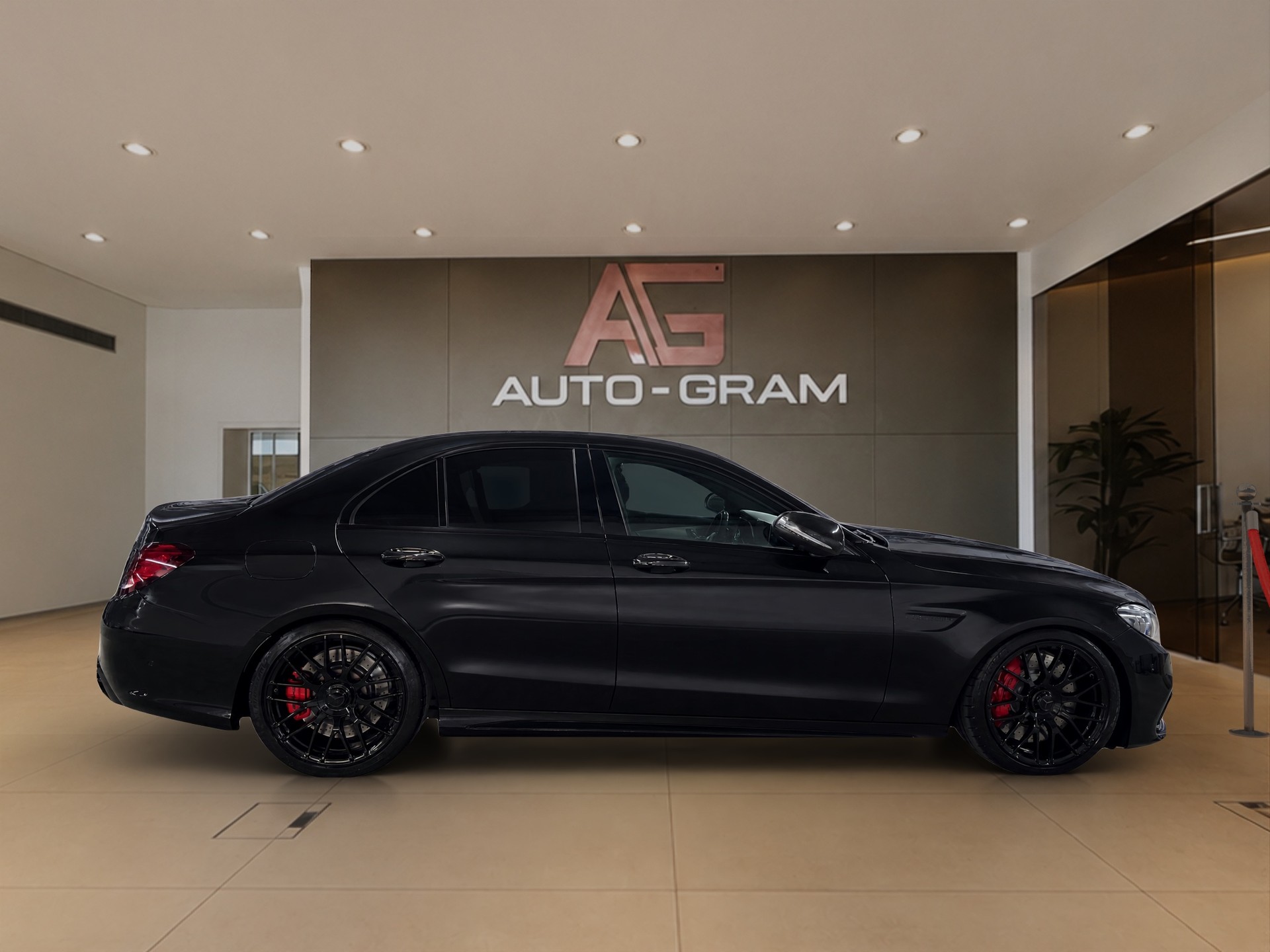 MERCEDES-BENZ C 63 S AMG Speedshift-image-5