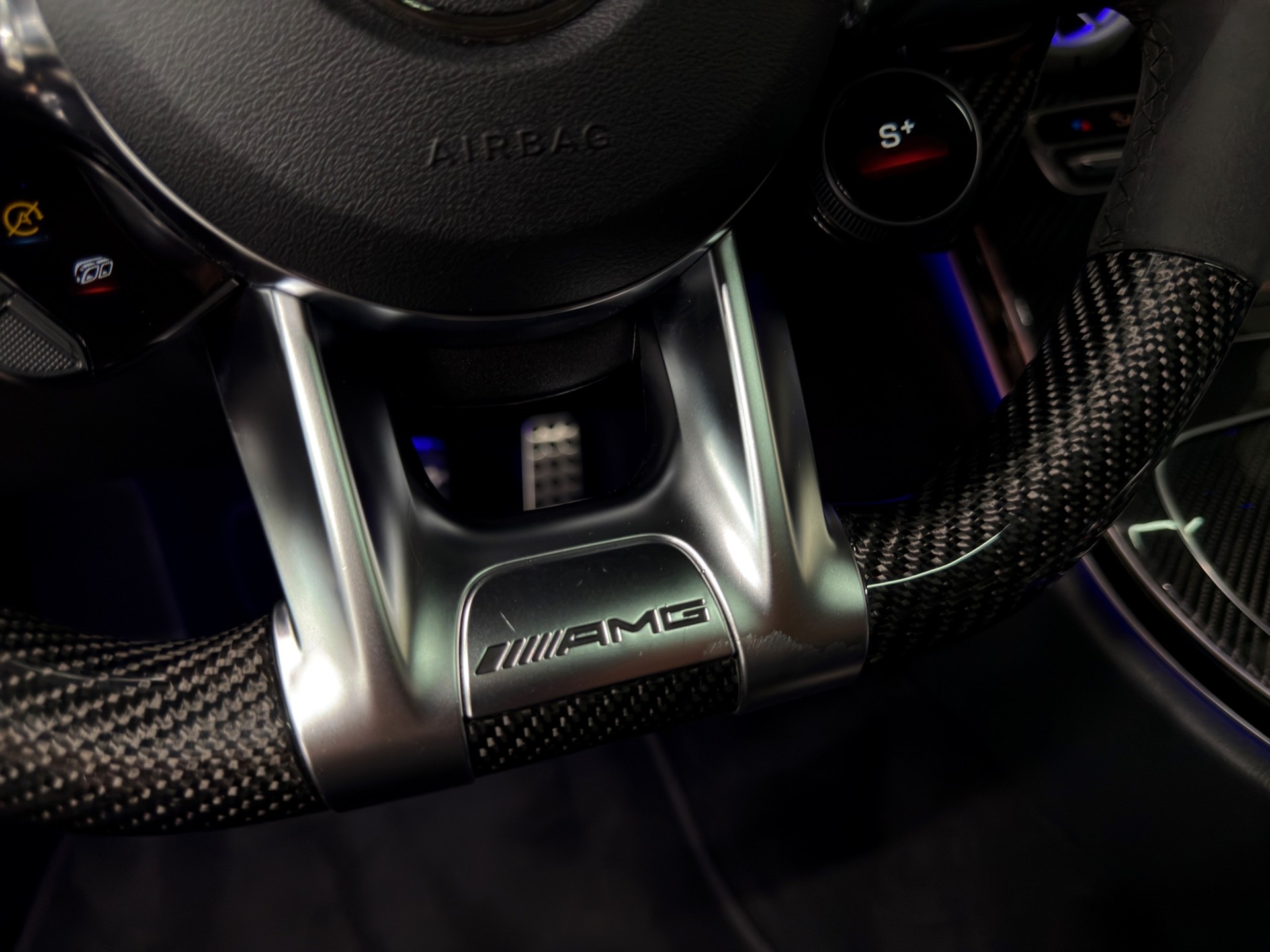 MERCEDES-BENZ C 63 S AMG Speedshift-image-23