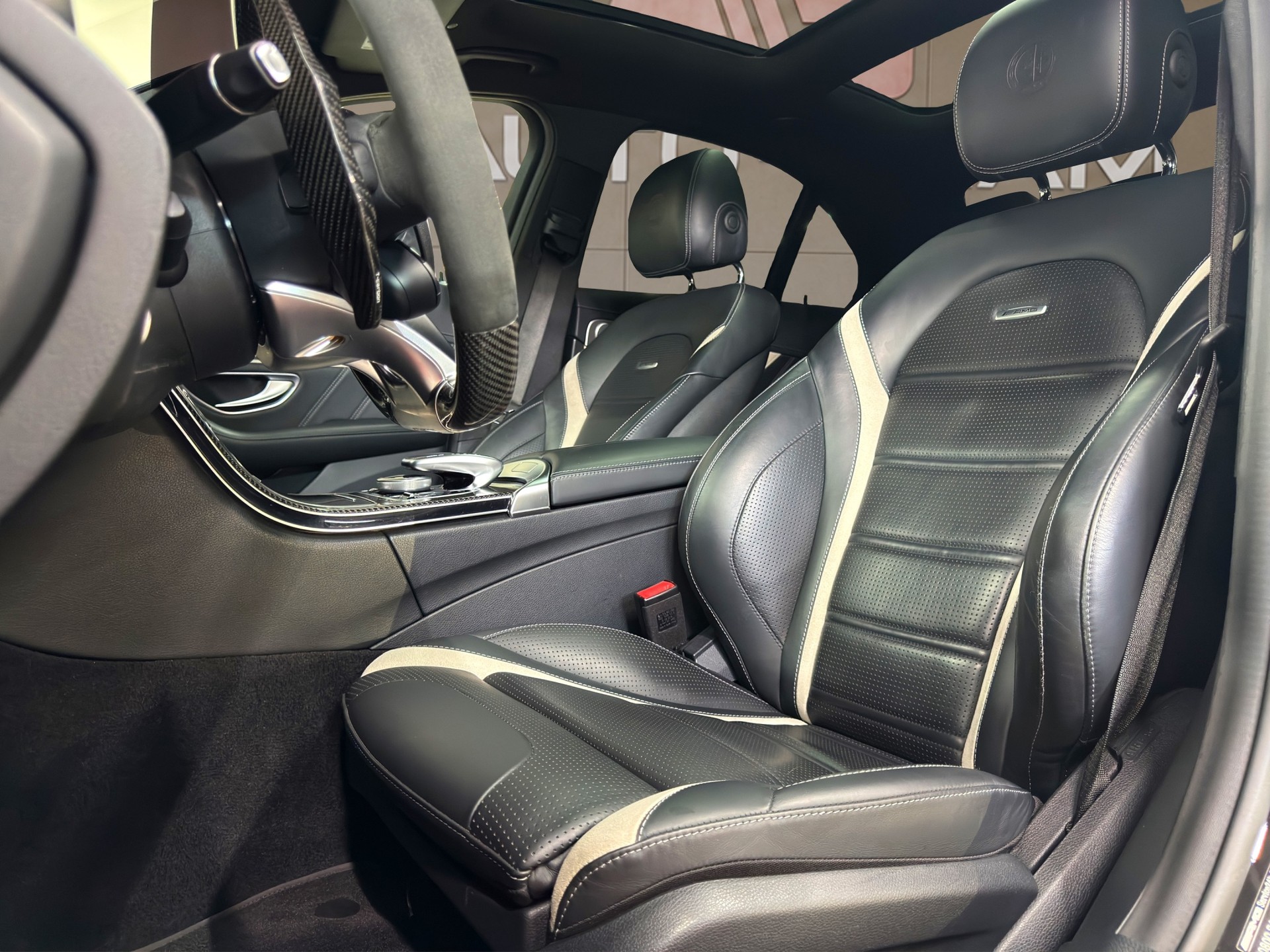 MERCEDES-BENZ C 63 S AMG Speedshift-image-13