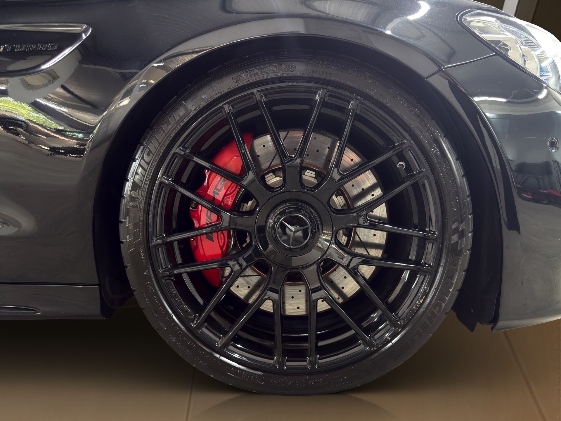 MERCEDES-BENZ C 63 S AMG Speedshift-image-8