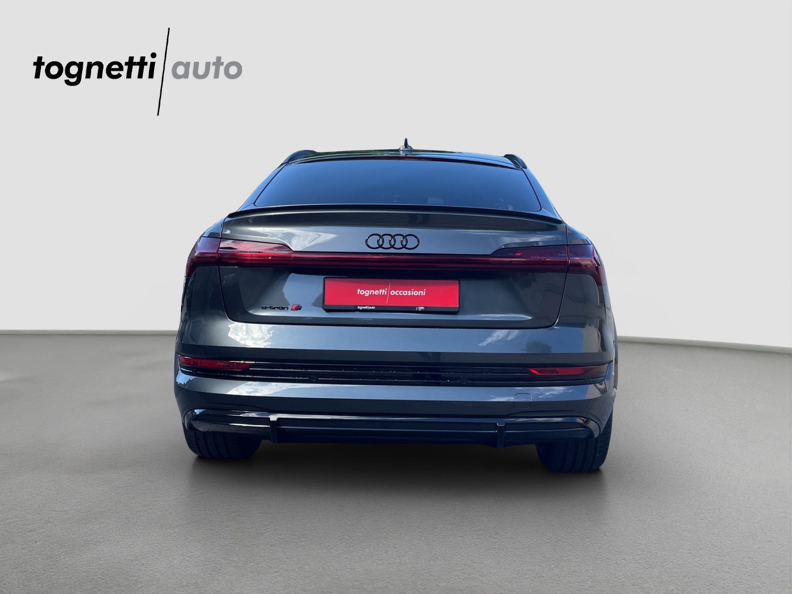 AUDI e-tron S Sportback quattro-image-5