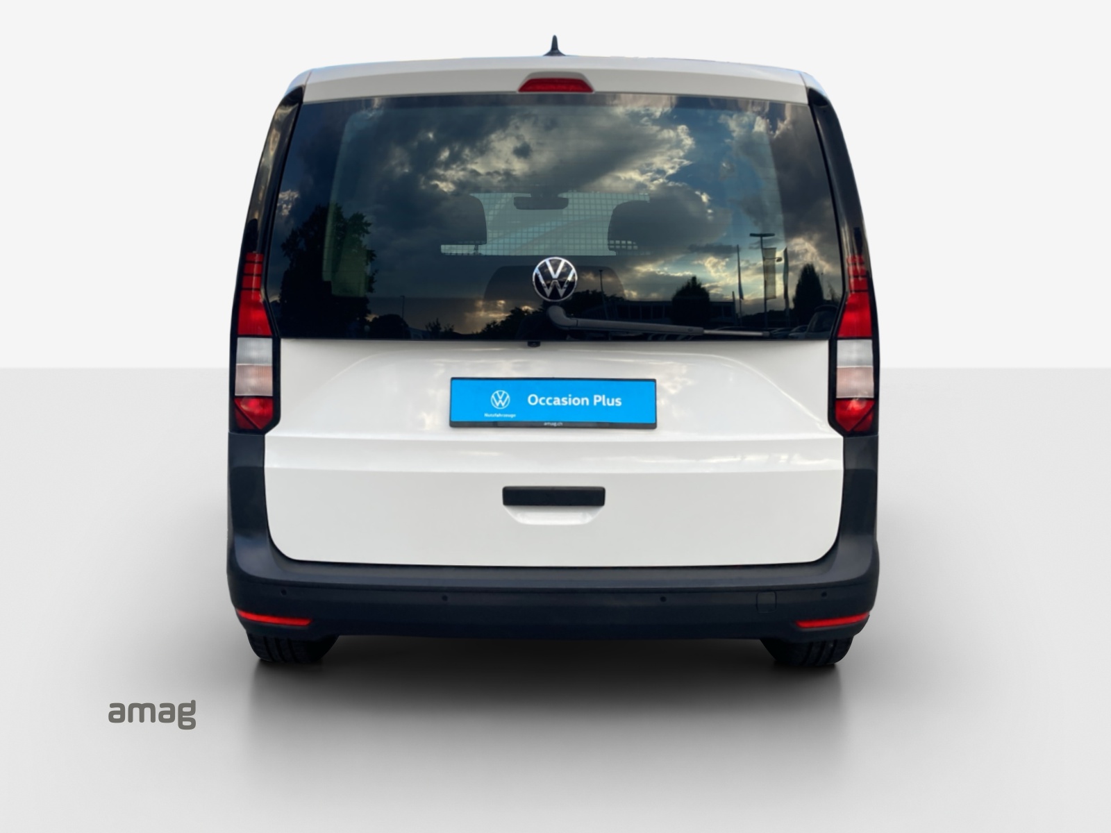 VW Caddy Cargo 2.0TDI 4Motion-image-3