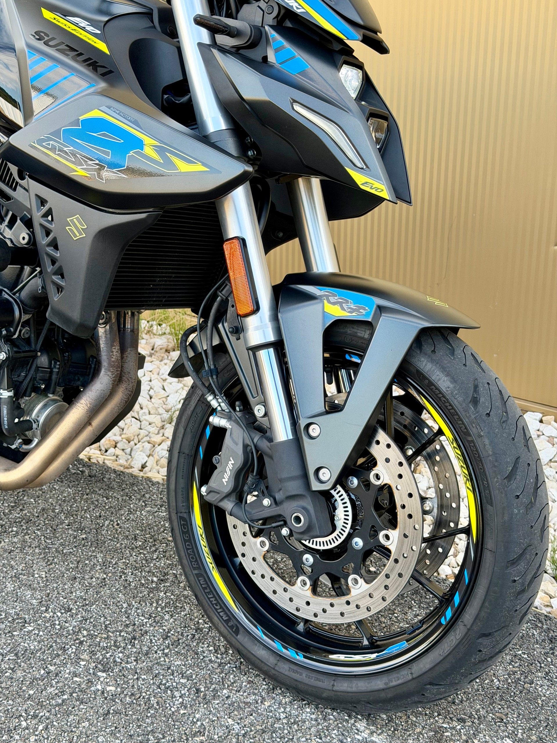 SUZUKI GSX 8 S EVO GPR (35kW)-showroom-element-2