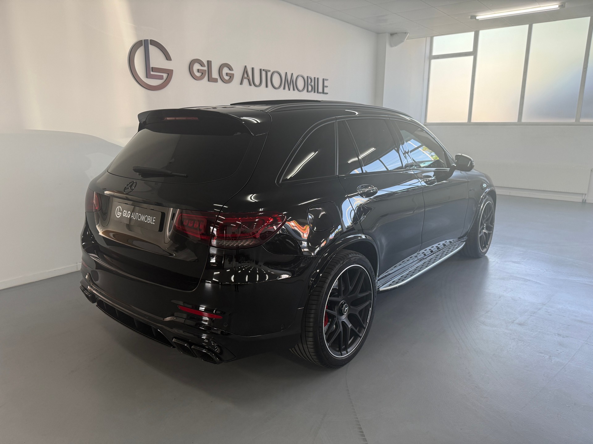 MERCEDES-BENZ GLC 63 S AMG Edition 1 4Matic+ 9G-Tronic-showroom-element-3
