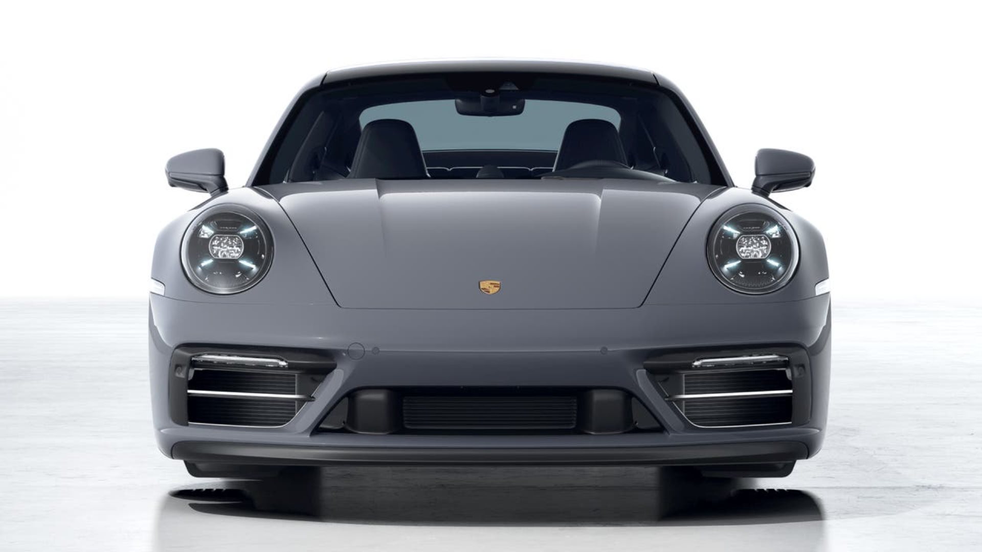 PORSCHE 911 Carrera 4 GTS-image-6