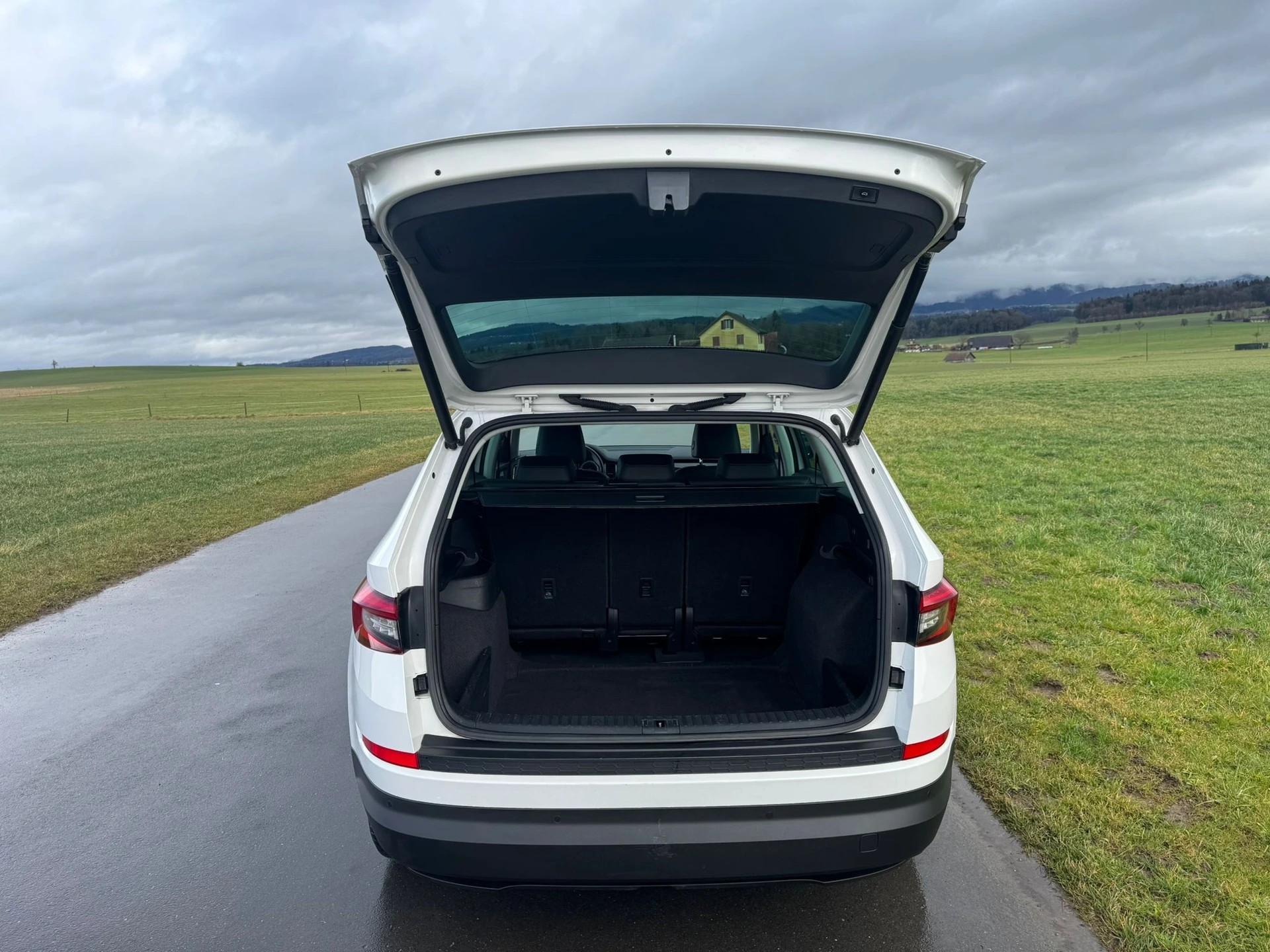 SKODA Kodiaq 2.0 TDI SCR Style 4x4 DSG mit Anhängerkupplung-image-5