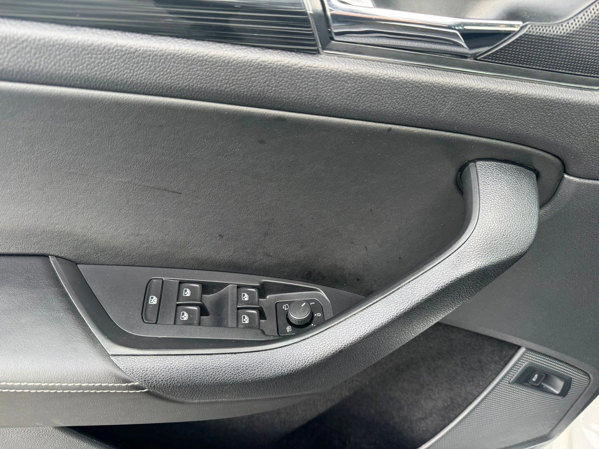 SKODA Kodiaq 2.0 TDI SCR Style 4x4 DSG mit Anhängerkupplung-image-8