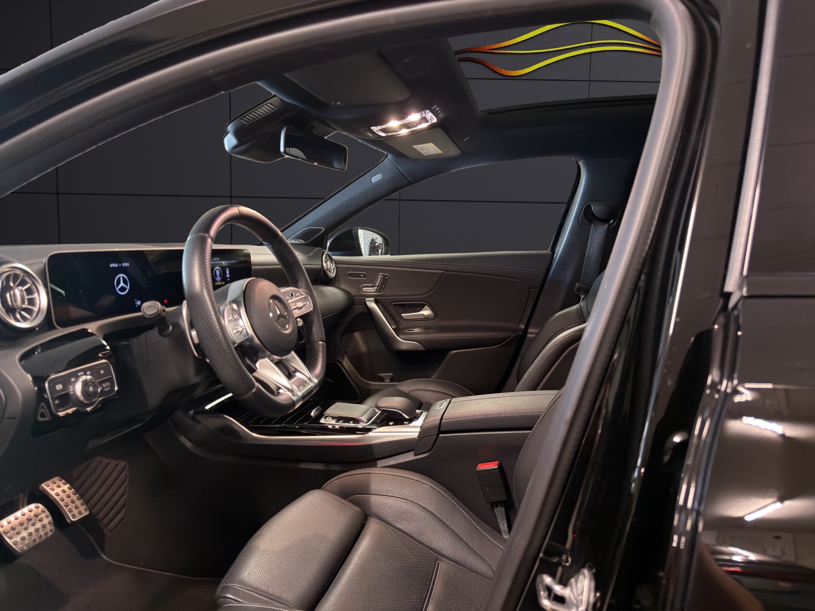 MERCEDES-BENZ A 45 S AMG 4Matic+ Speedshift-image-8