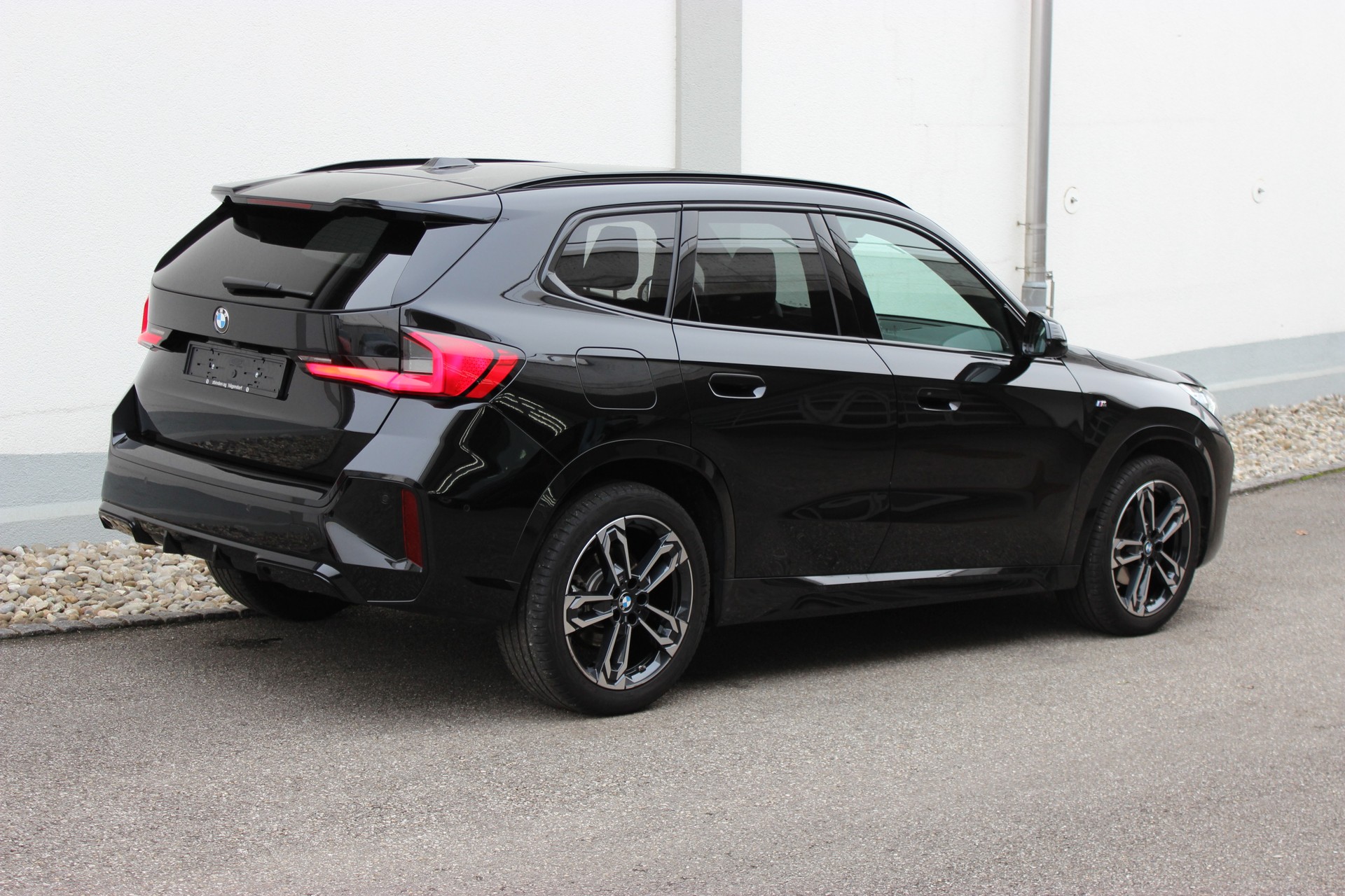 BMW X1 xDrive 20d 48V M Sport-image-4