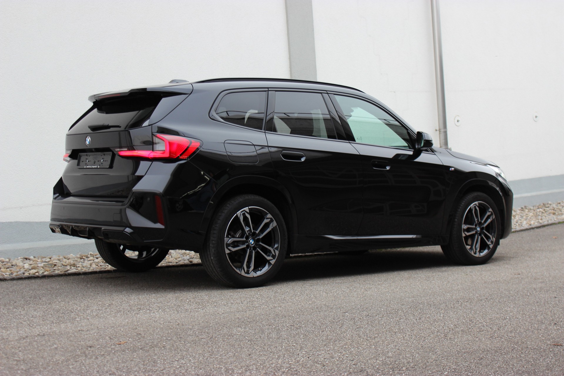 BMW X1 xDrive 20d 48V M Sport-image-2