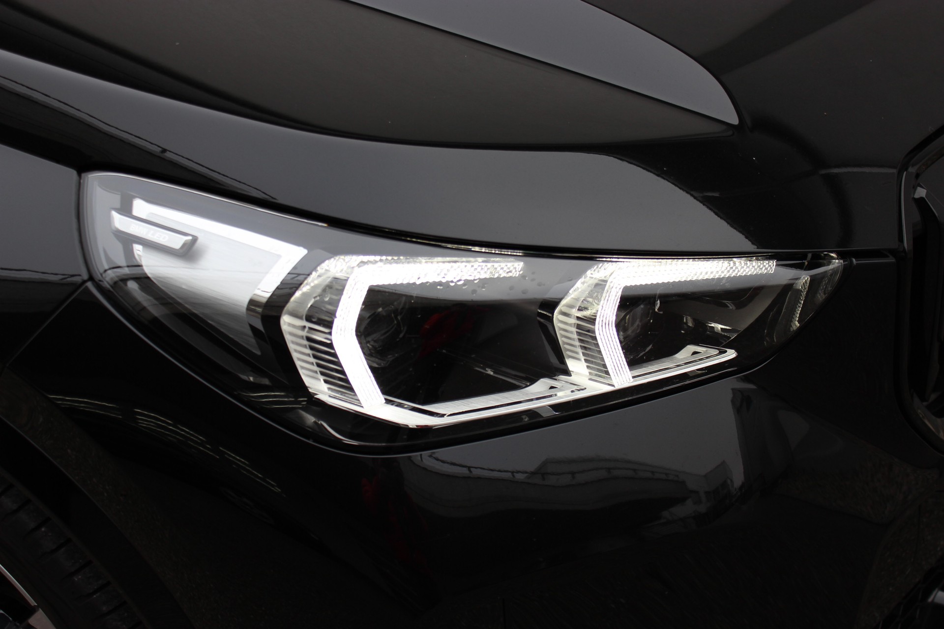 BMW X1 xDrive 20d 48V M Sport-image-18