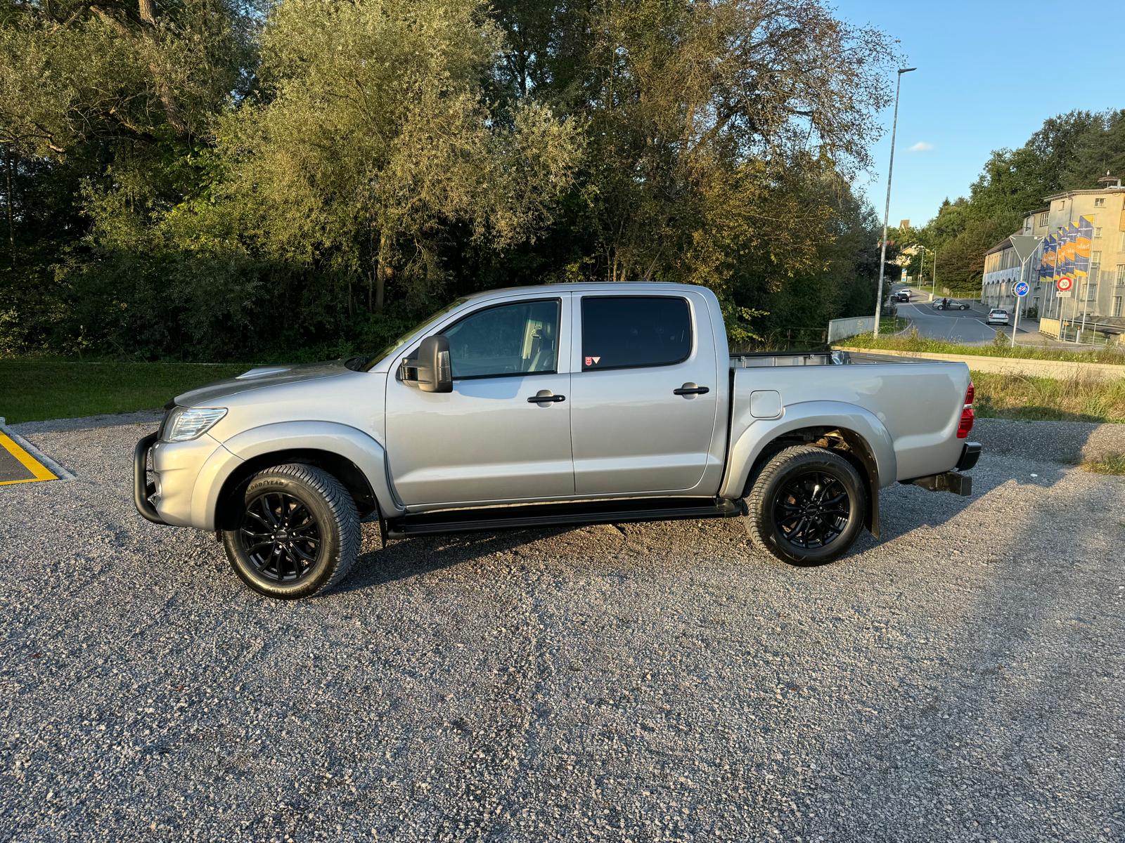 TOYOTA Hilux 3.0 4WD Sol Premium mit Kabine Revolux Ultra Light 2.5-image-23