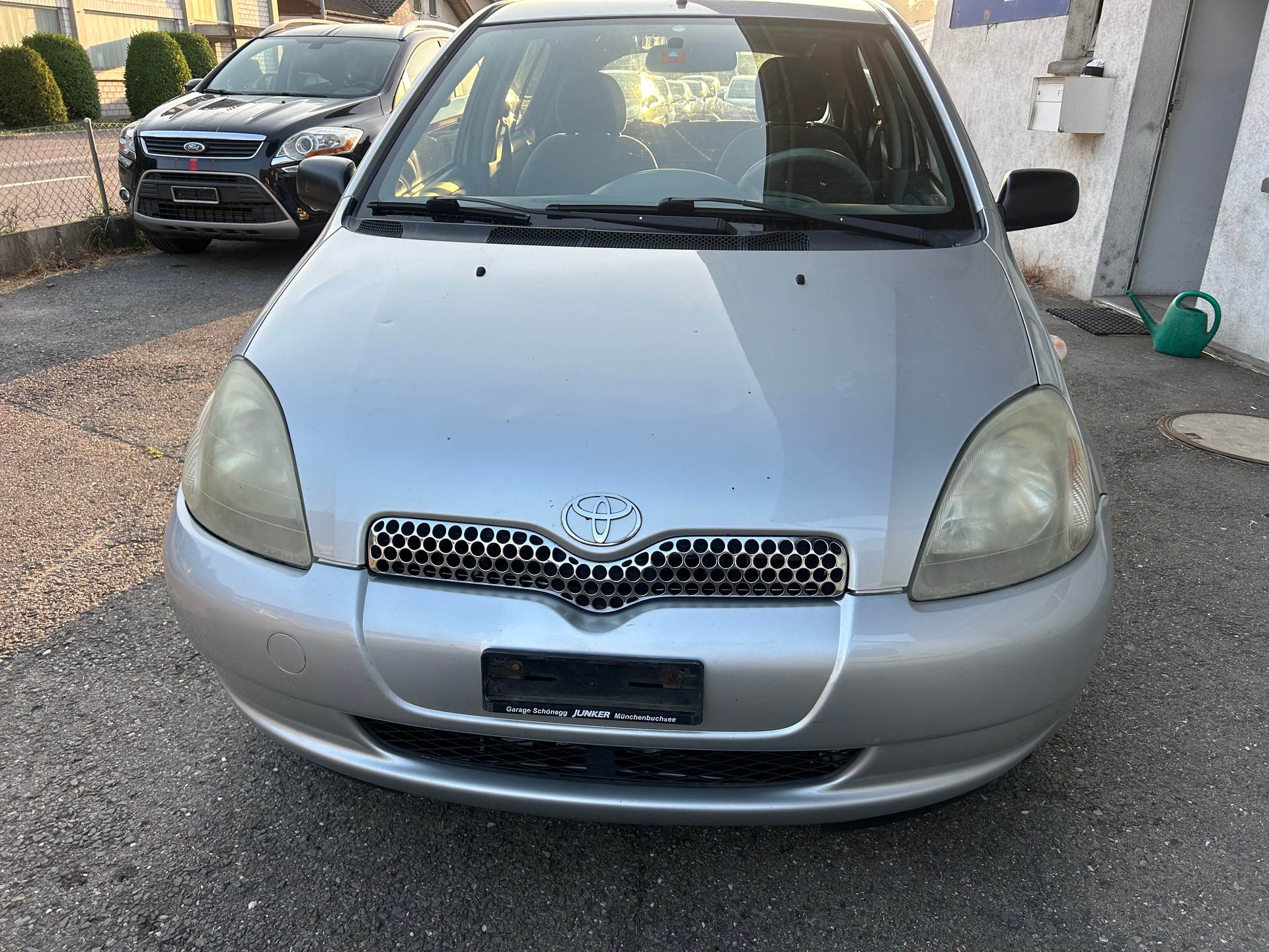 TOYOTA Yaris 1.3 Linea Sol-image-1