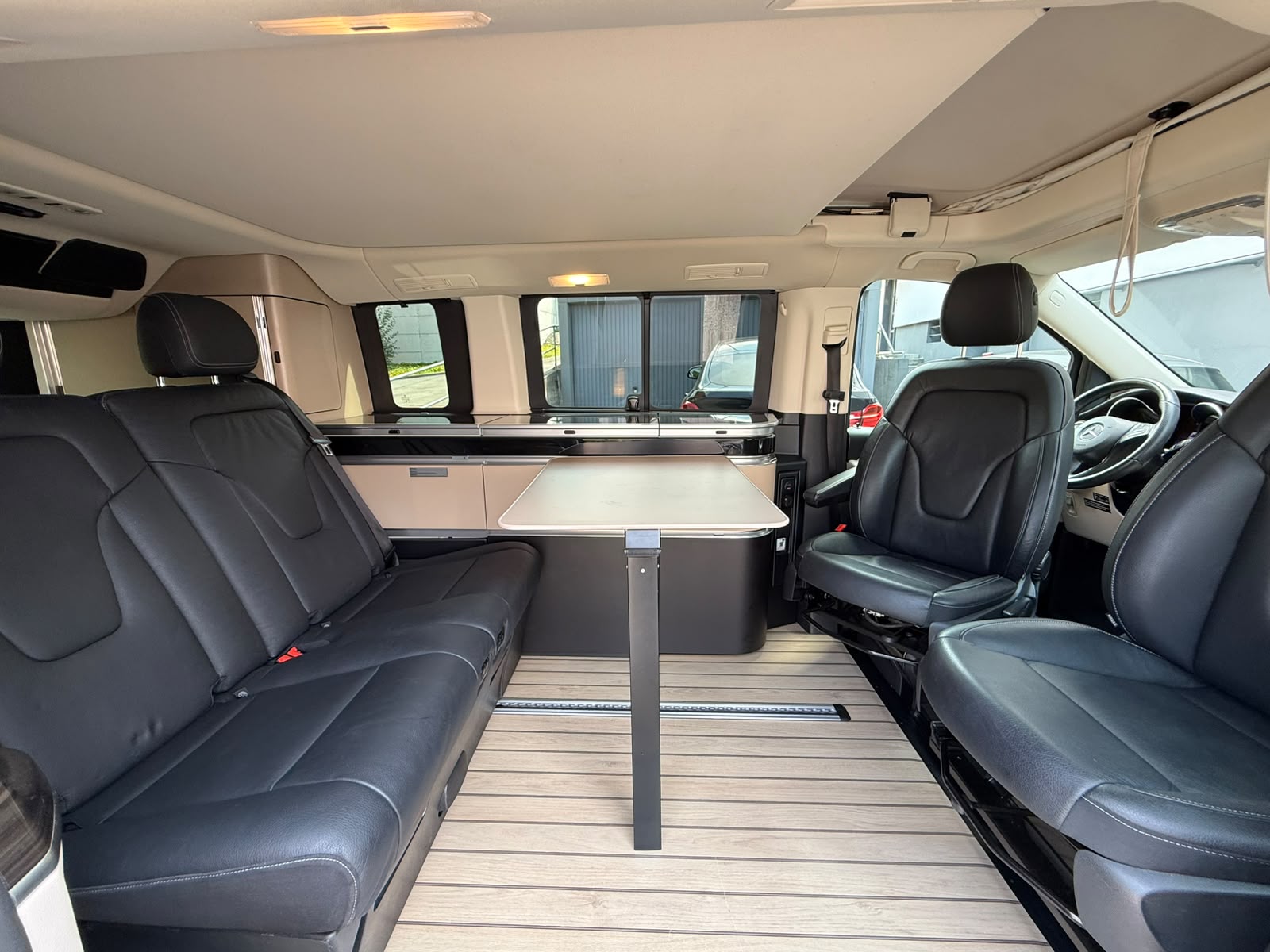 MERCEDES-BENZ Marco Polo 300 d 4M Automat *CH-Fahrzeug / Gratisservice*-image-9