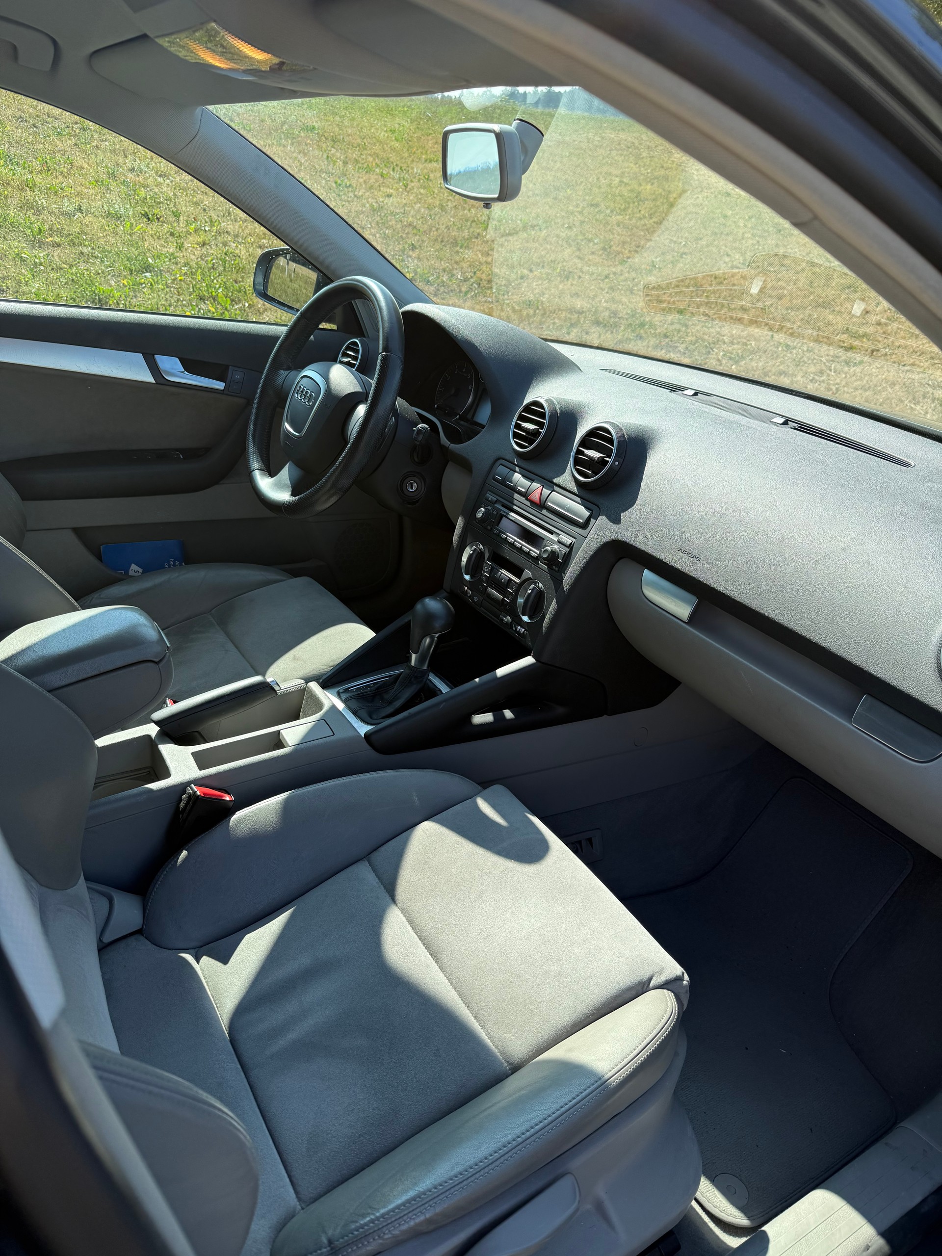 AUDI 2.0 16V T FSI Ambiente-image-4