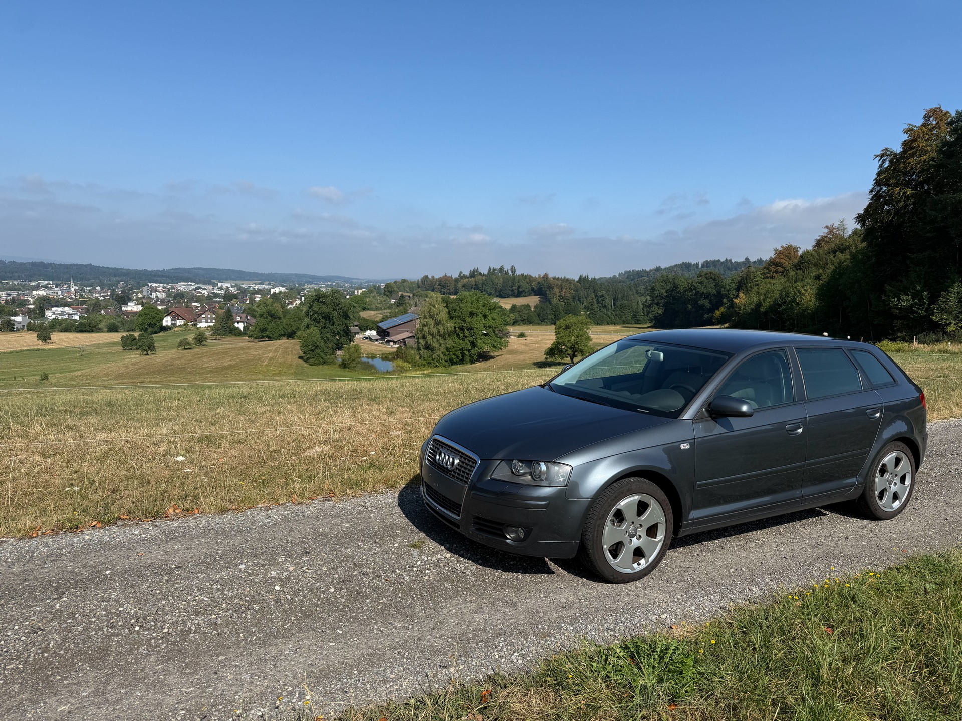 AUDI 2.0 16V T FSI Ambiente-image-0
