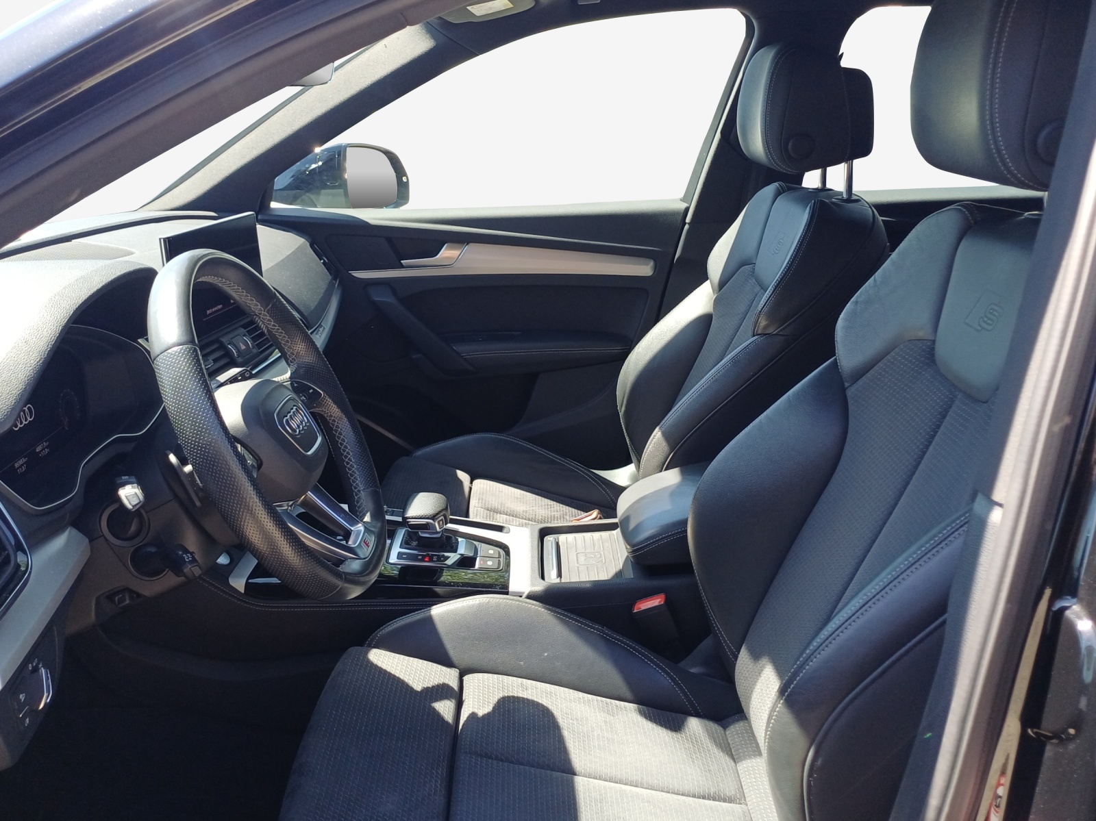 AUDI Q5 45 TFSI S-line quattro S-tronic-image-7